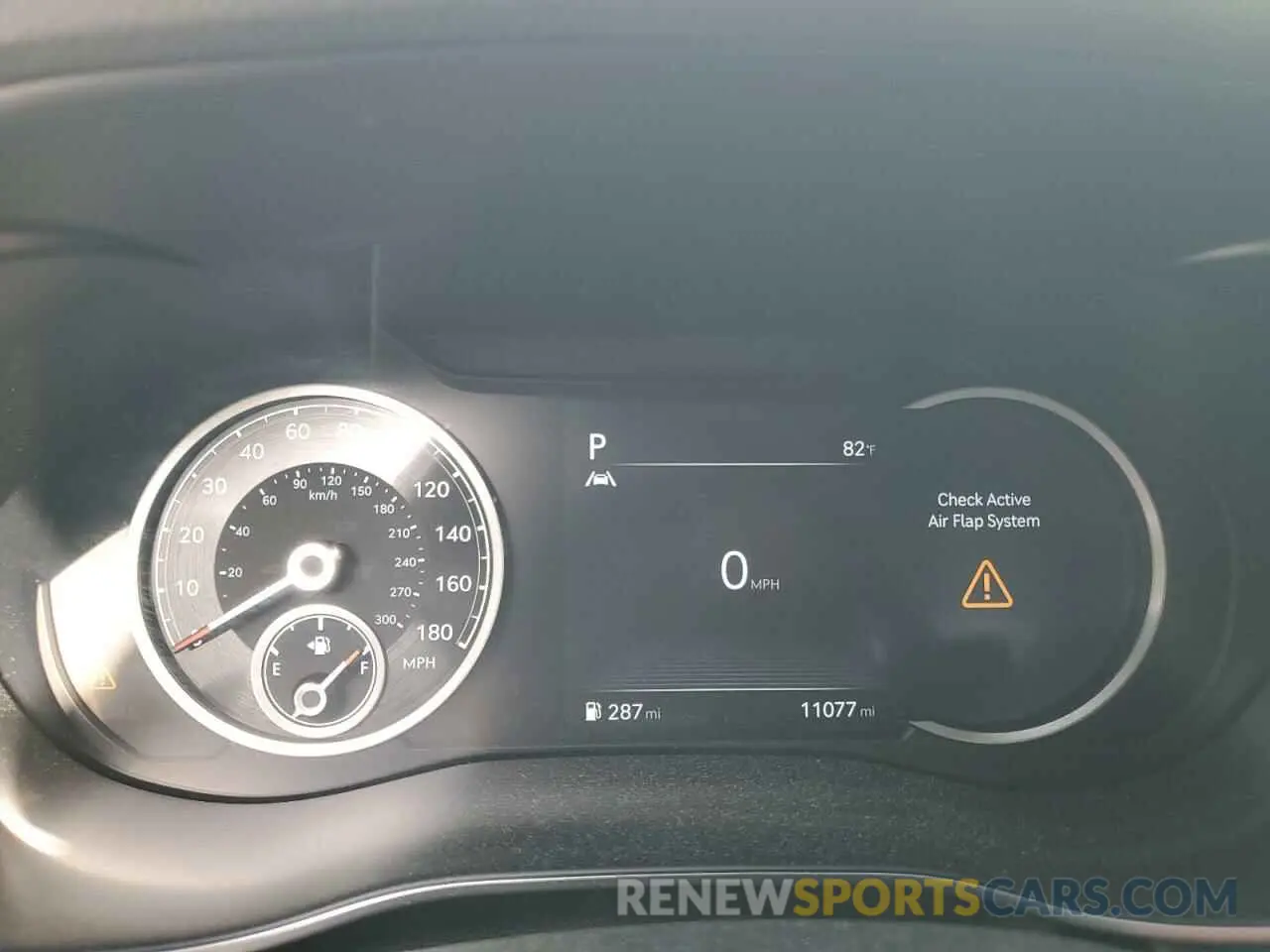 9 fotografías del automóvil dañado KMTG34TA0PU134125 GENESIS G70 BASE 2023