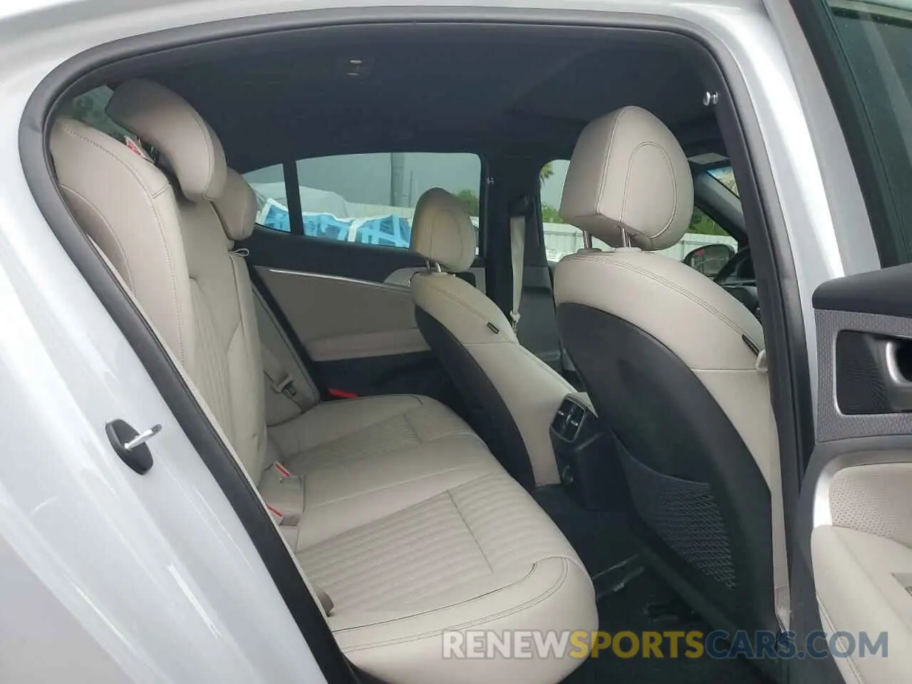 10 fotografías del automóvil dañado KMTG34TA3PU114905 GENESIS G70 BASE 2023