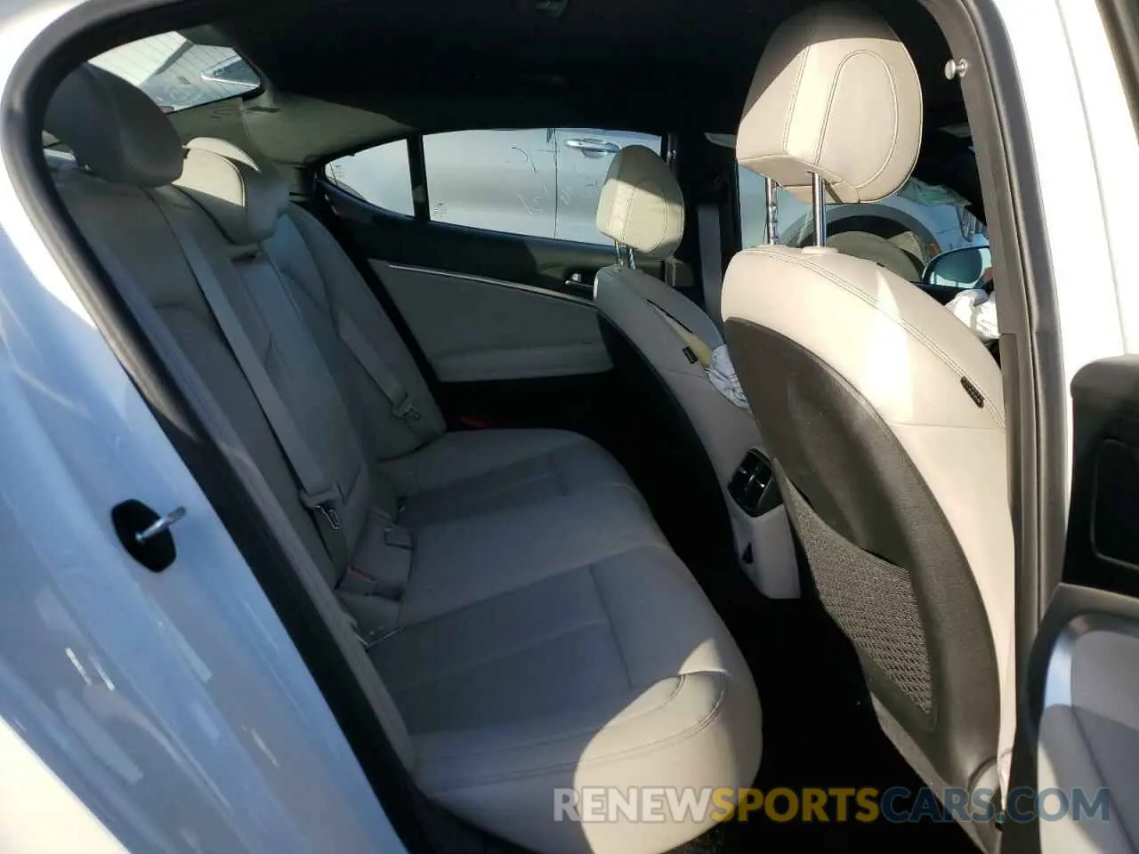 10 fotografías del automóvil dañado KMTG34TA4PU131888 GENESIS G70 BASE 2023