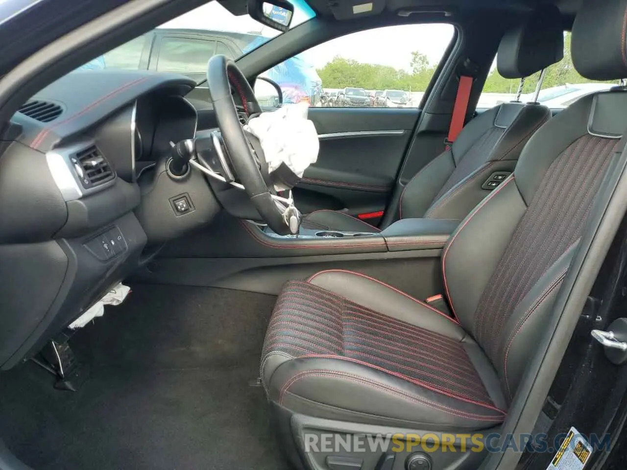 7 fotografías del automóvil dañado KMTG34TA7PU116043 GENESIS G70 BASE 2023