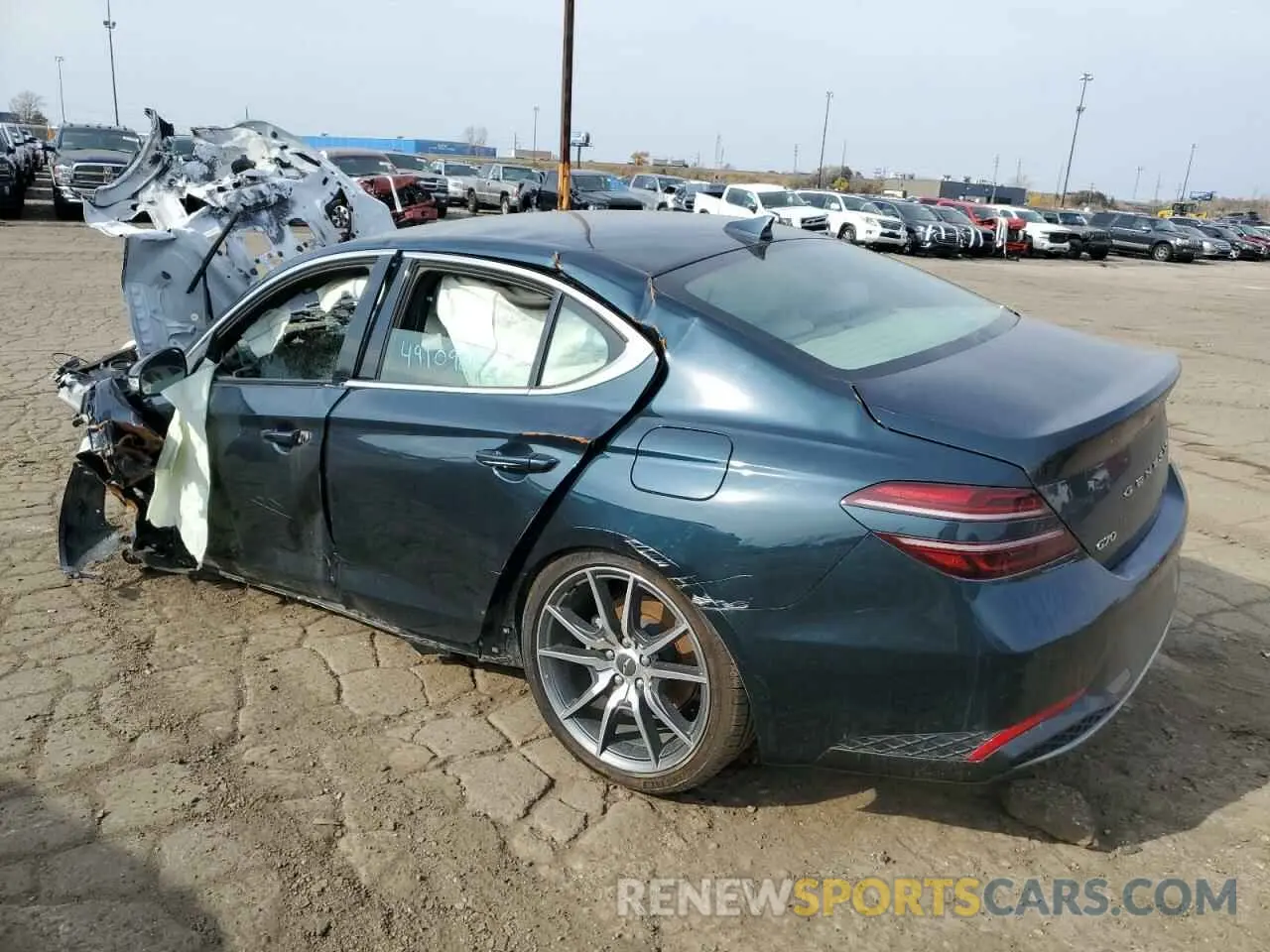 2 fotografías del automóvil dañado KMTG34TA7PU122568 GENESIS G70 BASE 2023