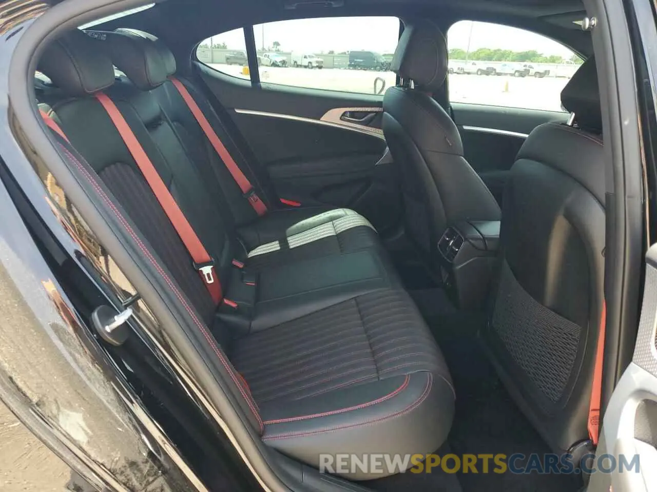 10 fotografías del automóvil dañado KMTG34TA8PU126872 GENESIS G70 BASE 2023
