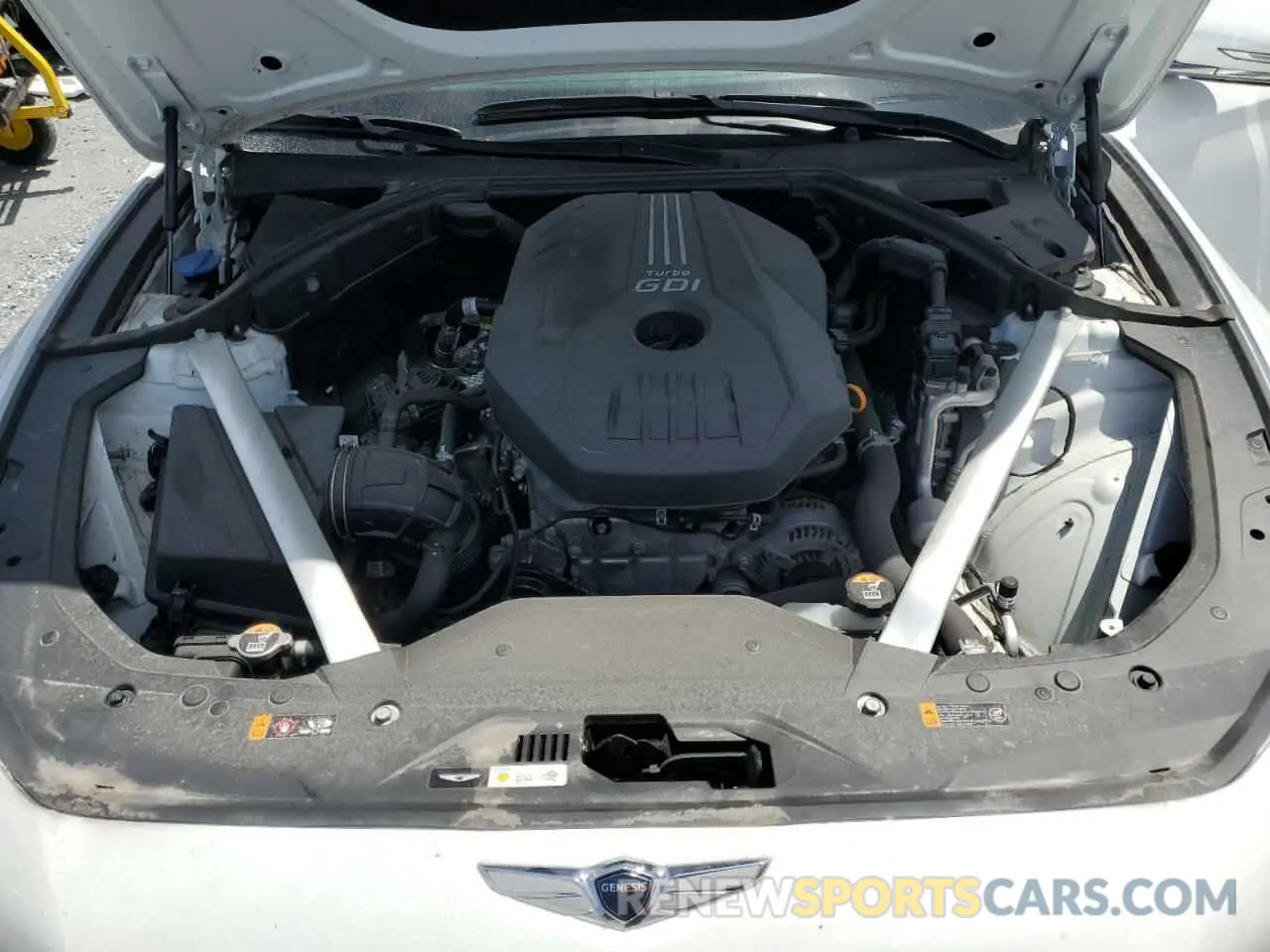 11 fotografías del automóvil dañado KMTG34TA9PU131837 GENESIS G70 BASE 2023