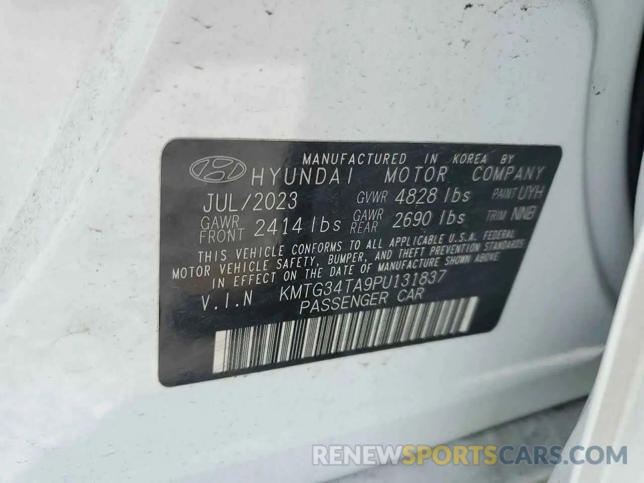 12 fotografías del automóvil dañado KMTG34TA9PU131837 GENESIS G70 BASE 2023