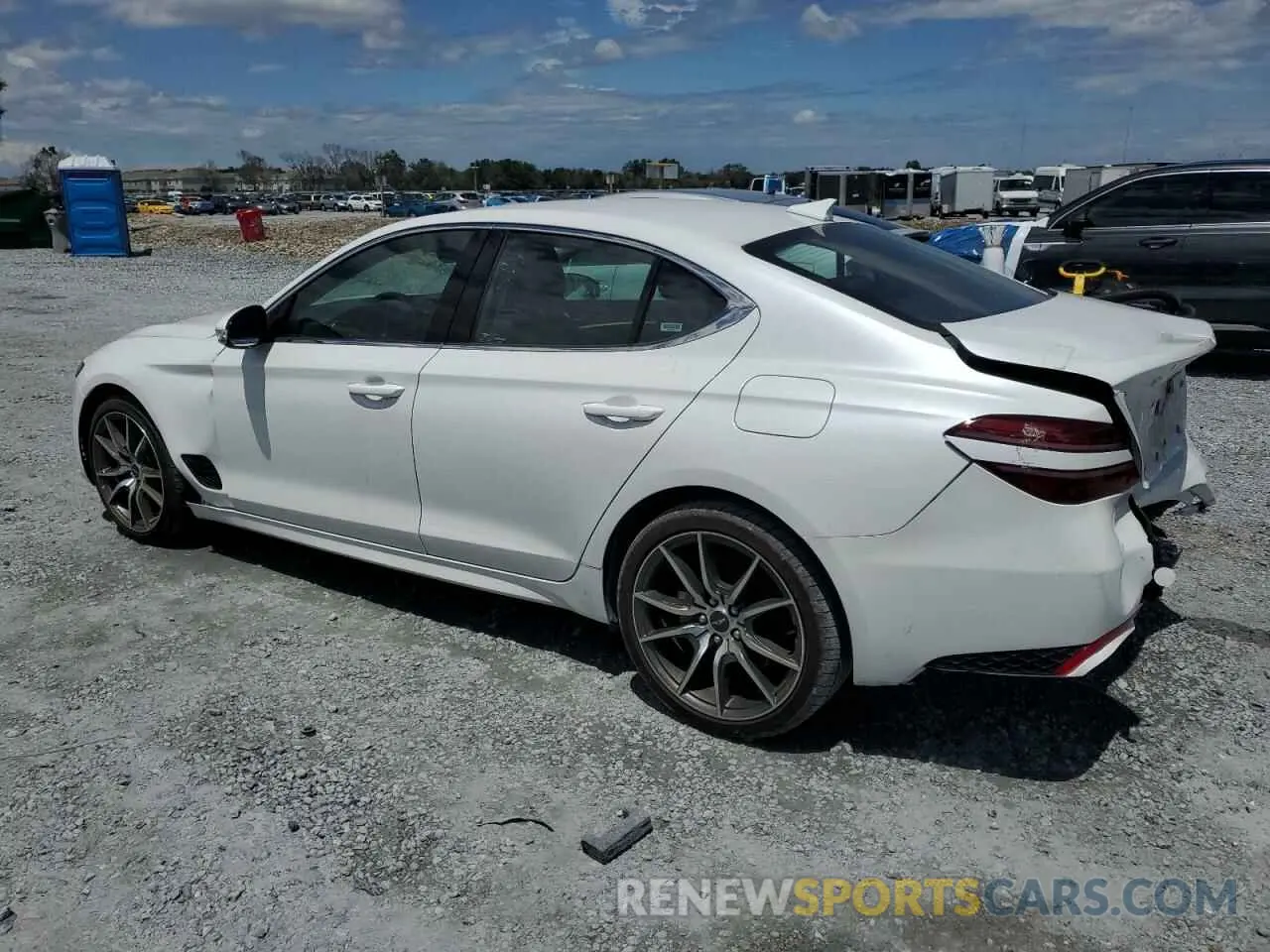 2 fotografías del automóvil dañado KMTG34TA9PU131837 GENESIS G70 BASE 2023