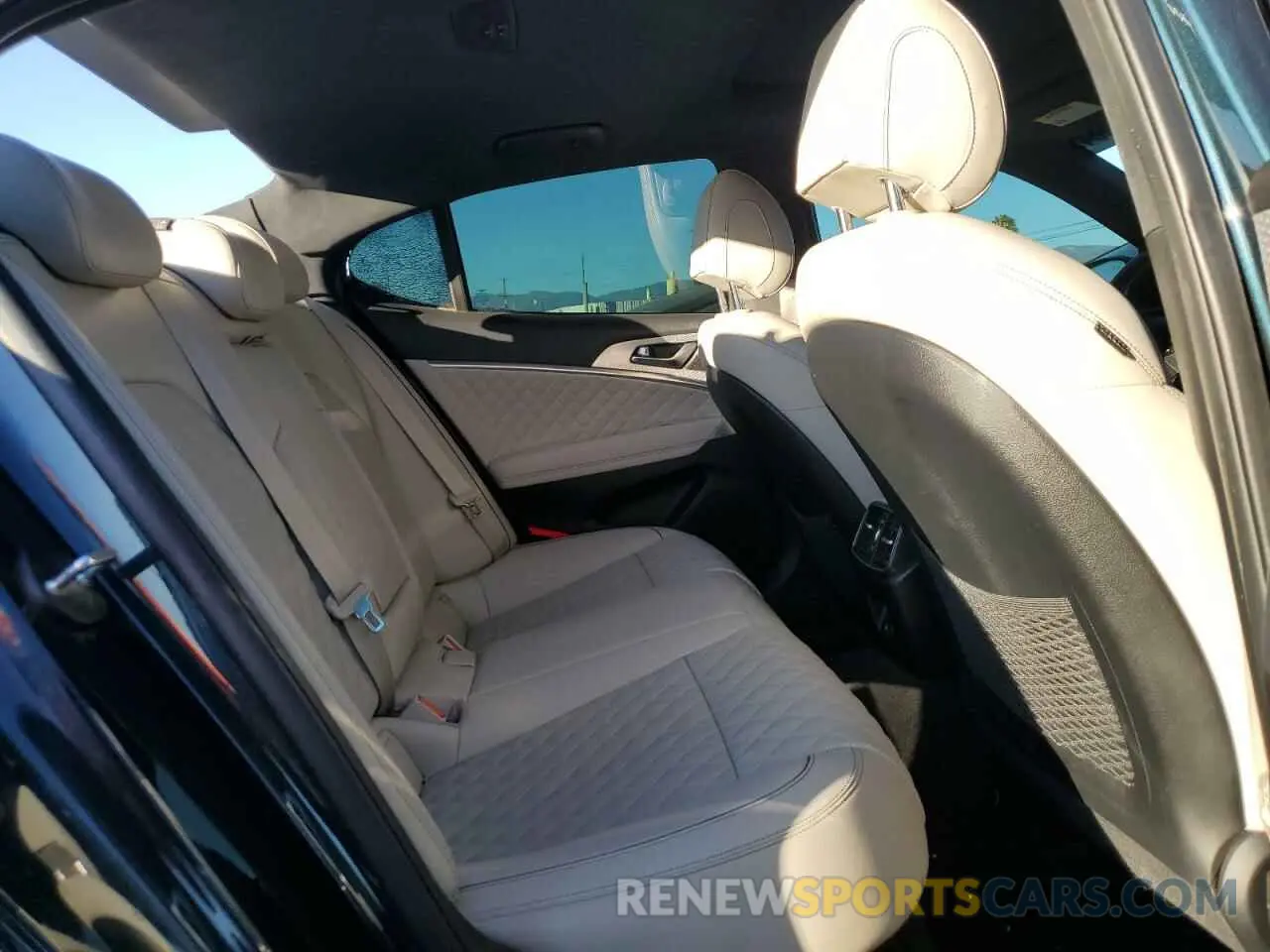 10 fotografías del automóvil dañado KMTG54TE1PU106881 GENESIS G70 BASE 2023
