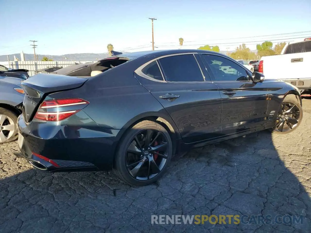 3 fotografías del automóvil dañado KMTG54TE1PU106881 GENESIS G70 BASE 2023