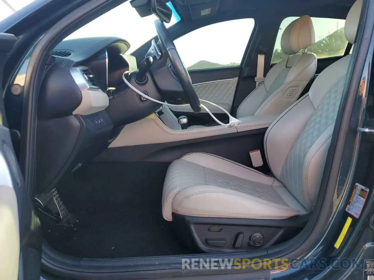 7 fotografías del automóvil dañado KMTG54TE1PU106881 GENESIS G70 BASE 2023
