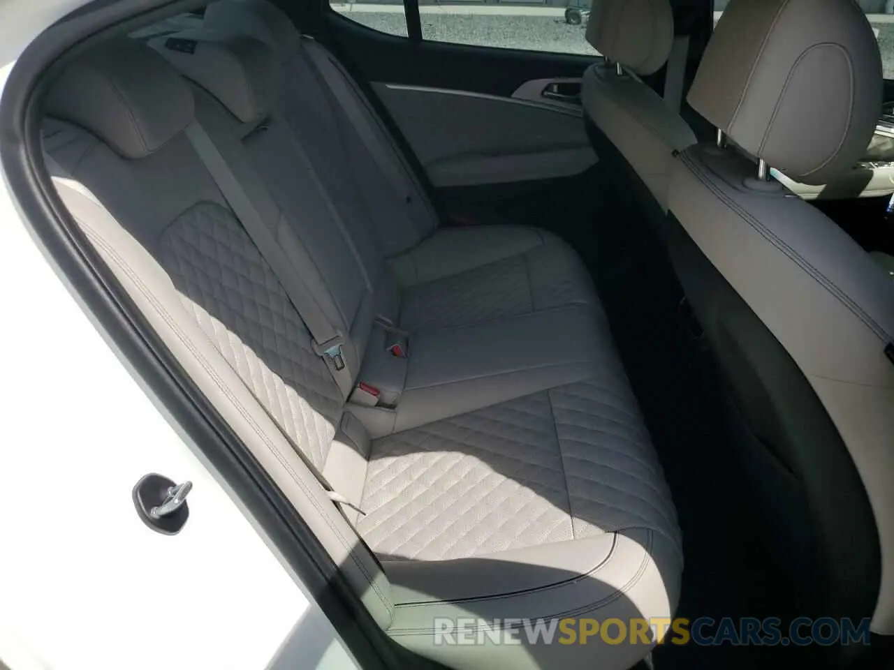 10 fotografías del automóvil dañado KMTG54TE1PU122398 GENESIS G70 BASE 2023