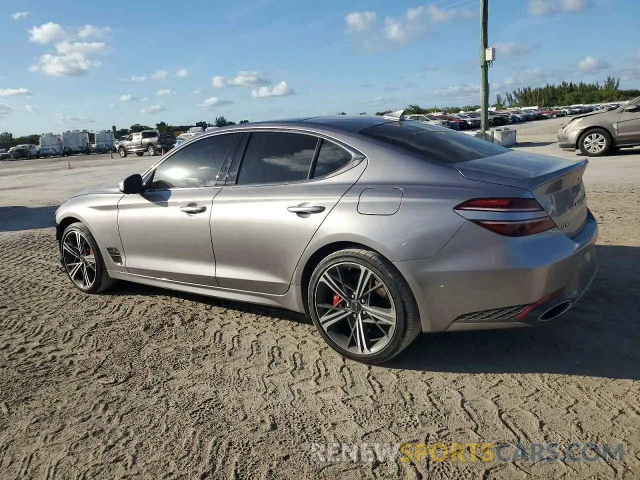 2 fotografías del automóvil dañado KMTG34SC1RU136438 GENESIS G70 BASE 2024