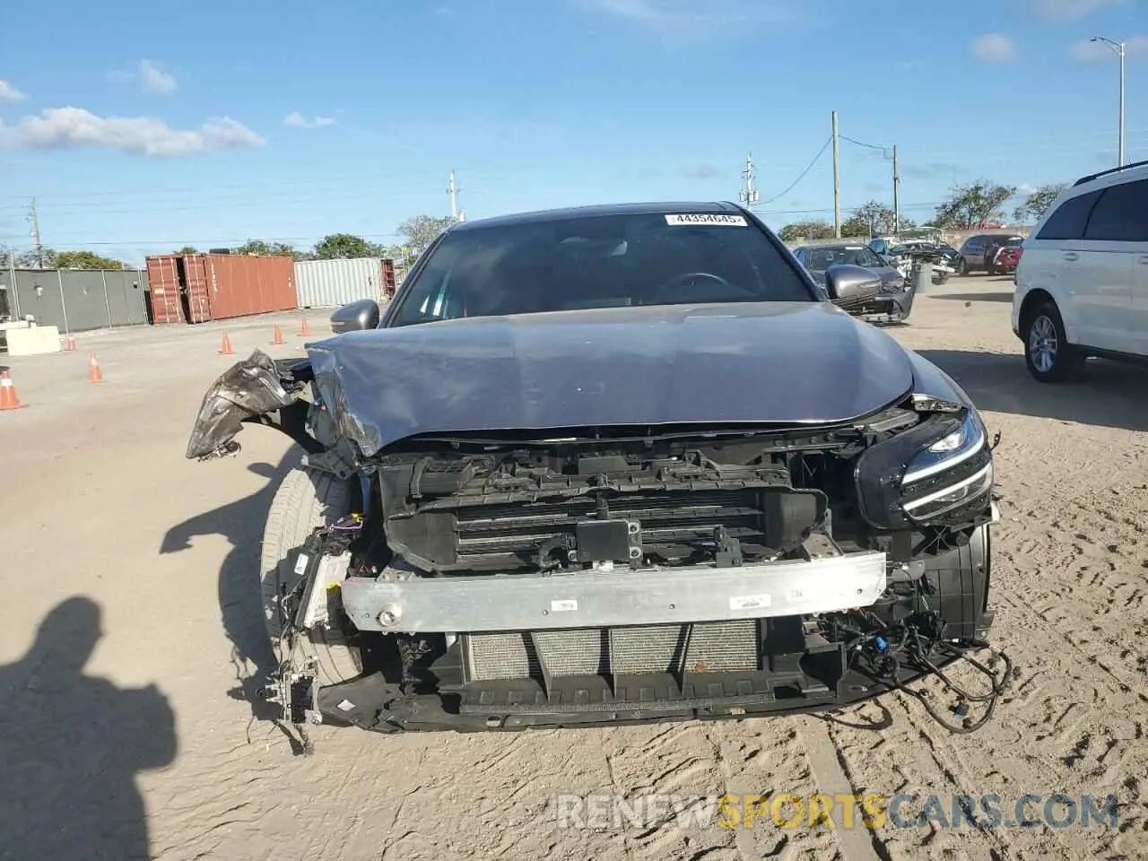 5 fotografías del automóvil dañado KMTG34SC1RU136438 GENESIS G70 BASE 2024