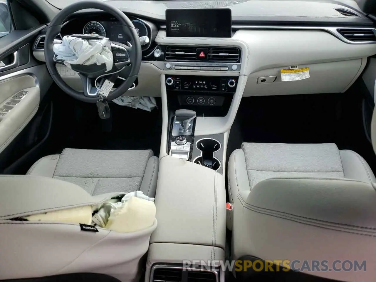 8 fotografías del automóvil dañado KMTG34SC0SU144360 GENESIS G70 BASE 2025