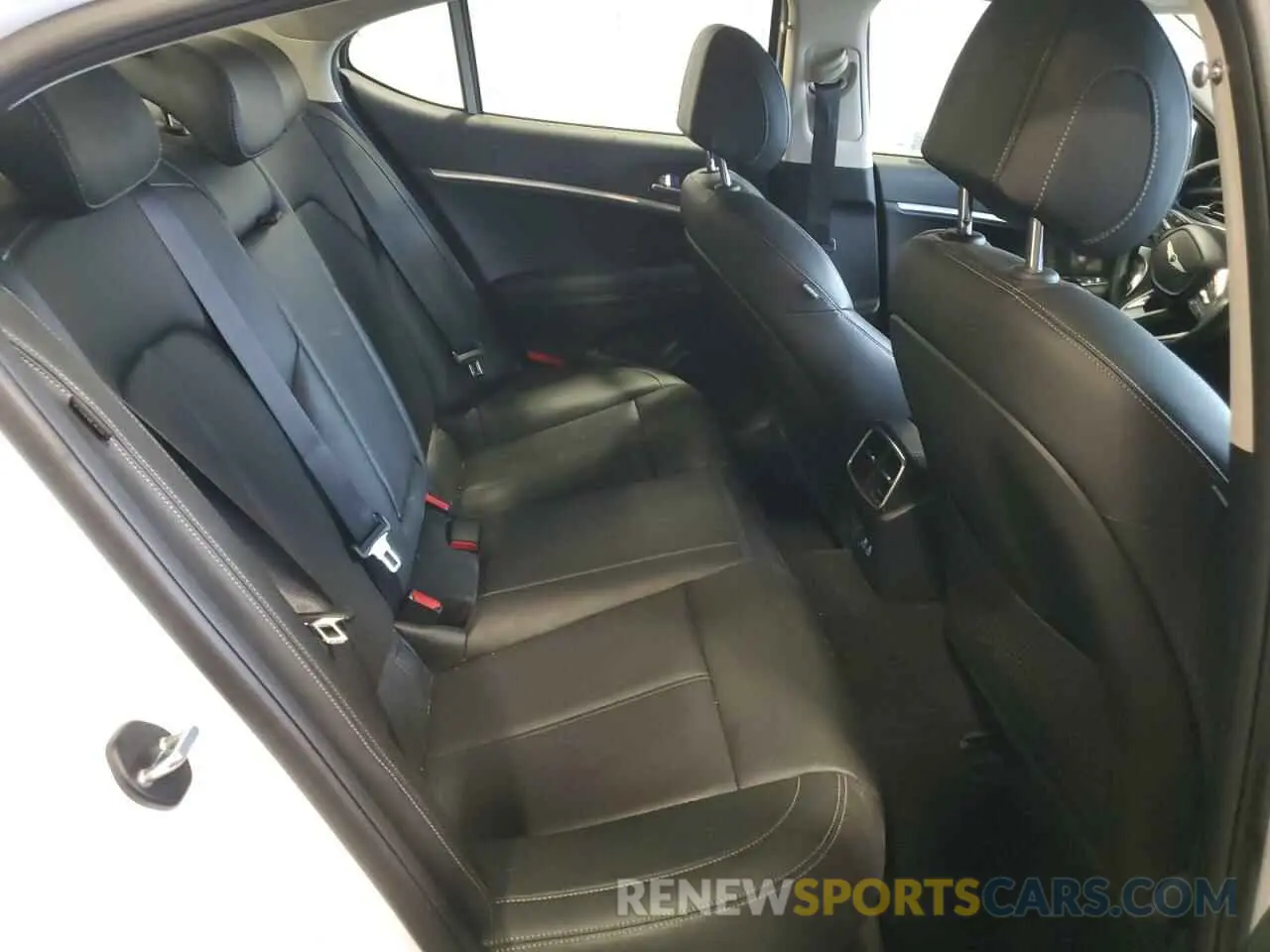 10 fotografías del automóvil dañado KMTG34SC3SU151206 GENESIS G70 BASE 2025