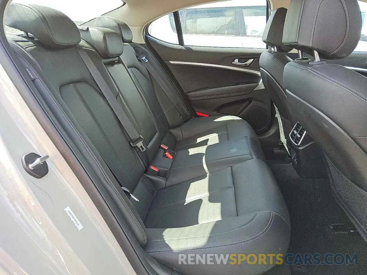 10 fotografías del automóvil dañado KMTG34SC6SU152947 GENESIS G70 BASE 2025