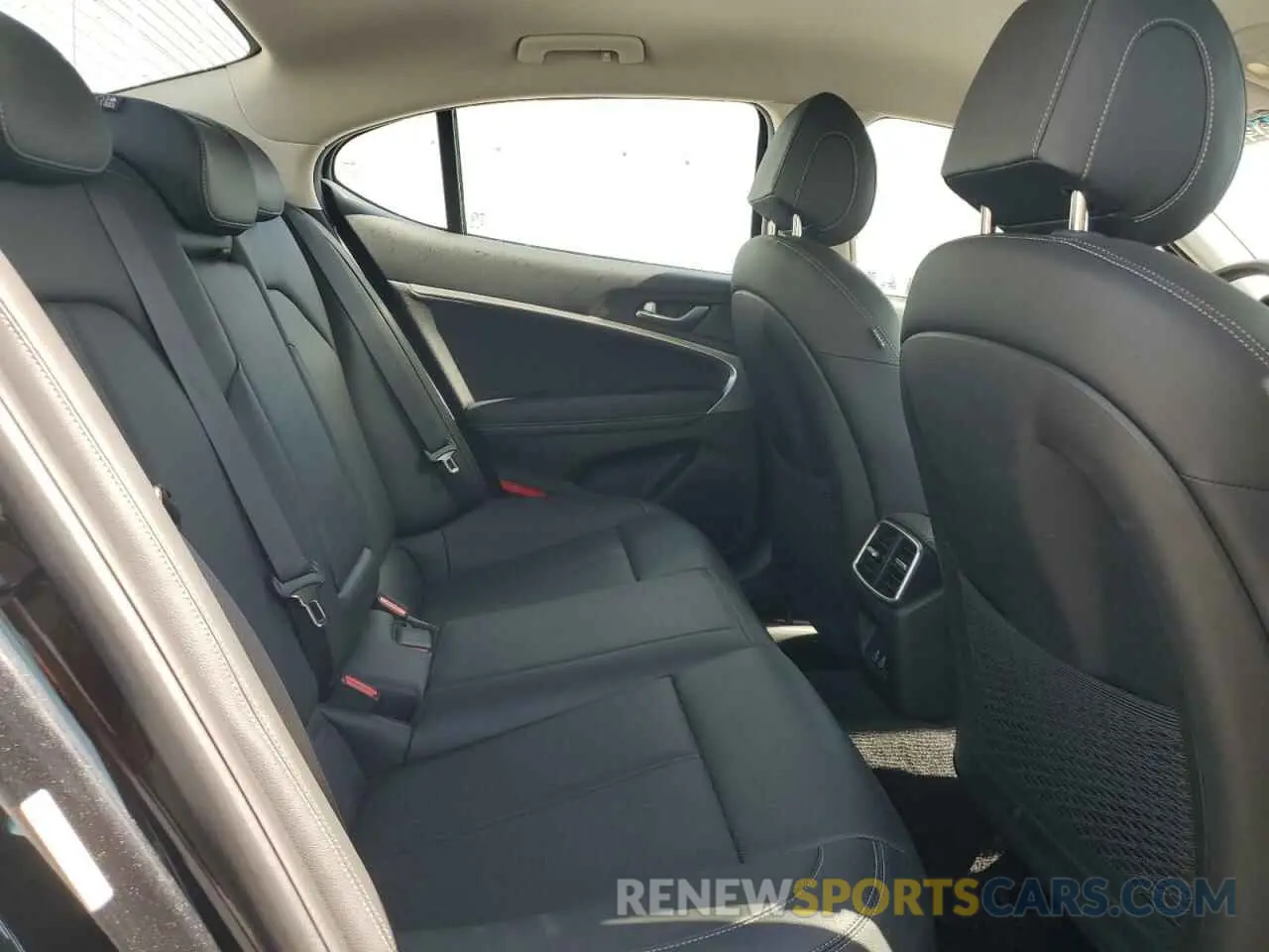10 fotografías del automóvil dañado KMTG34SC6SU154908 GENESIS G70 BASE 2025