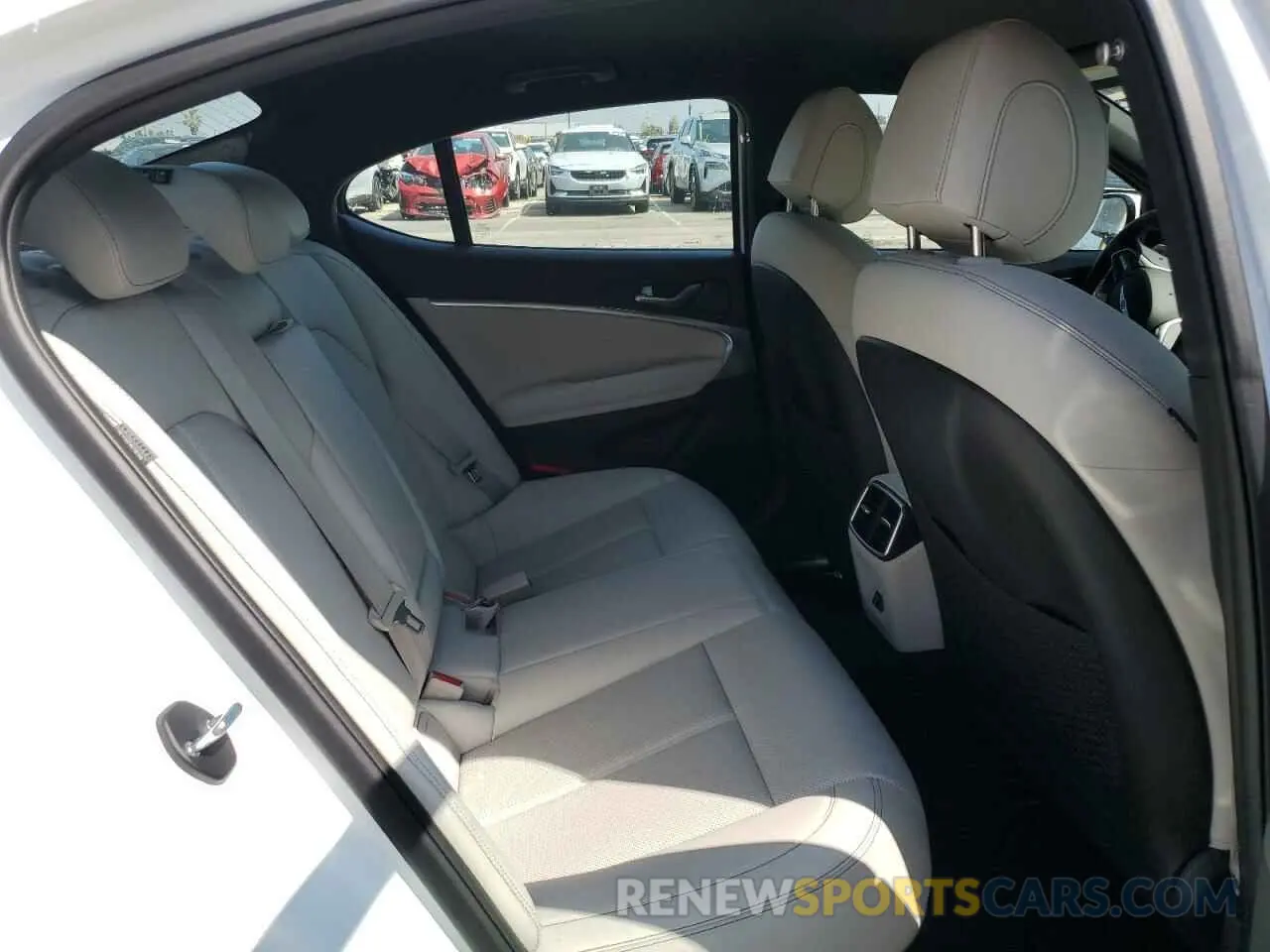 10 fotografías del automóvil dañado KMTG34SC7SU149426 GENESIS G70 BASE 2025