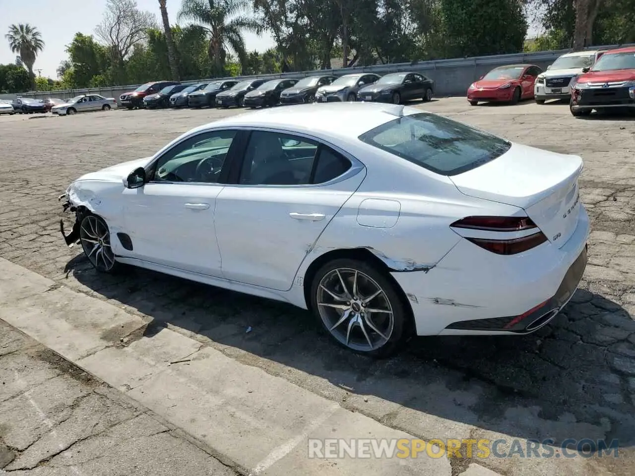 2 fotografías del automóvil dañado KMTG34SC7SU149426 GENESIS G70 BASE 2025