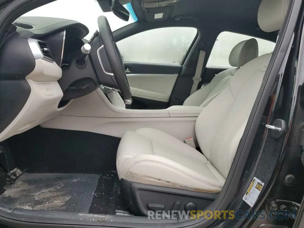 7 fotografías del automóvil dañado KMTG34SC8SU149077 GENESIS G70 BASE 2025