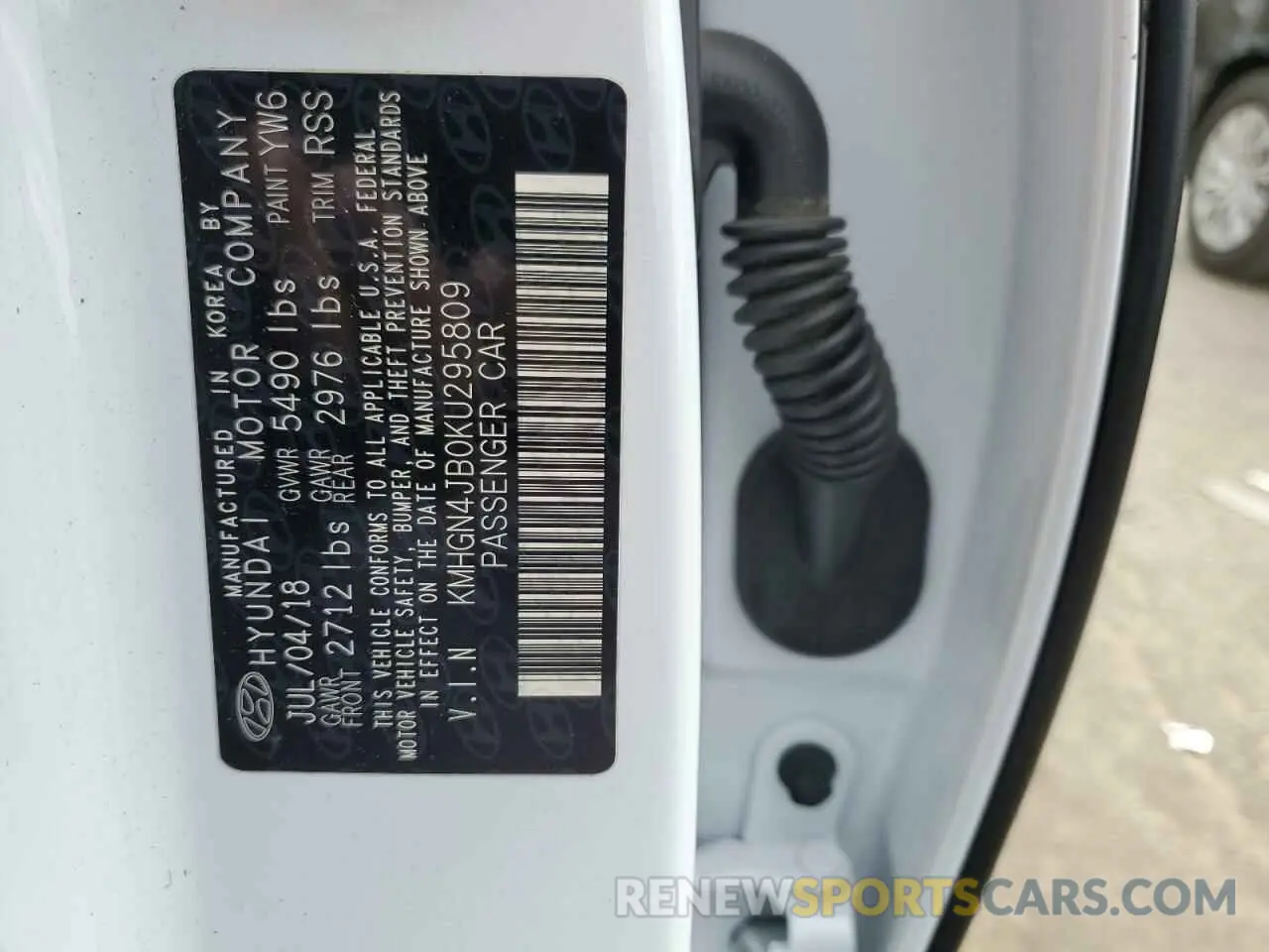 12 fotografías del automóvil dañado KMHGN4JB0KU295809 GENESIS G80 2019