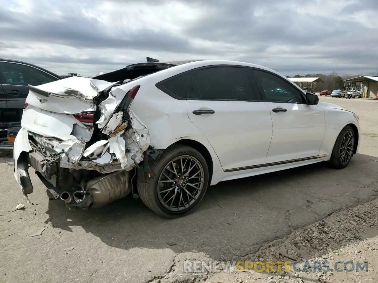 3 fotografías del automóvil dañado KMHGN4JB0KU295809 GENESIS G80 2019