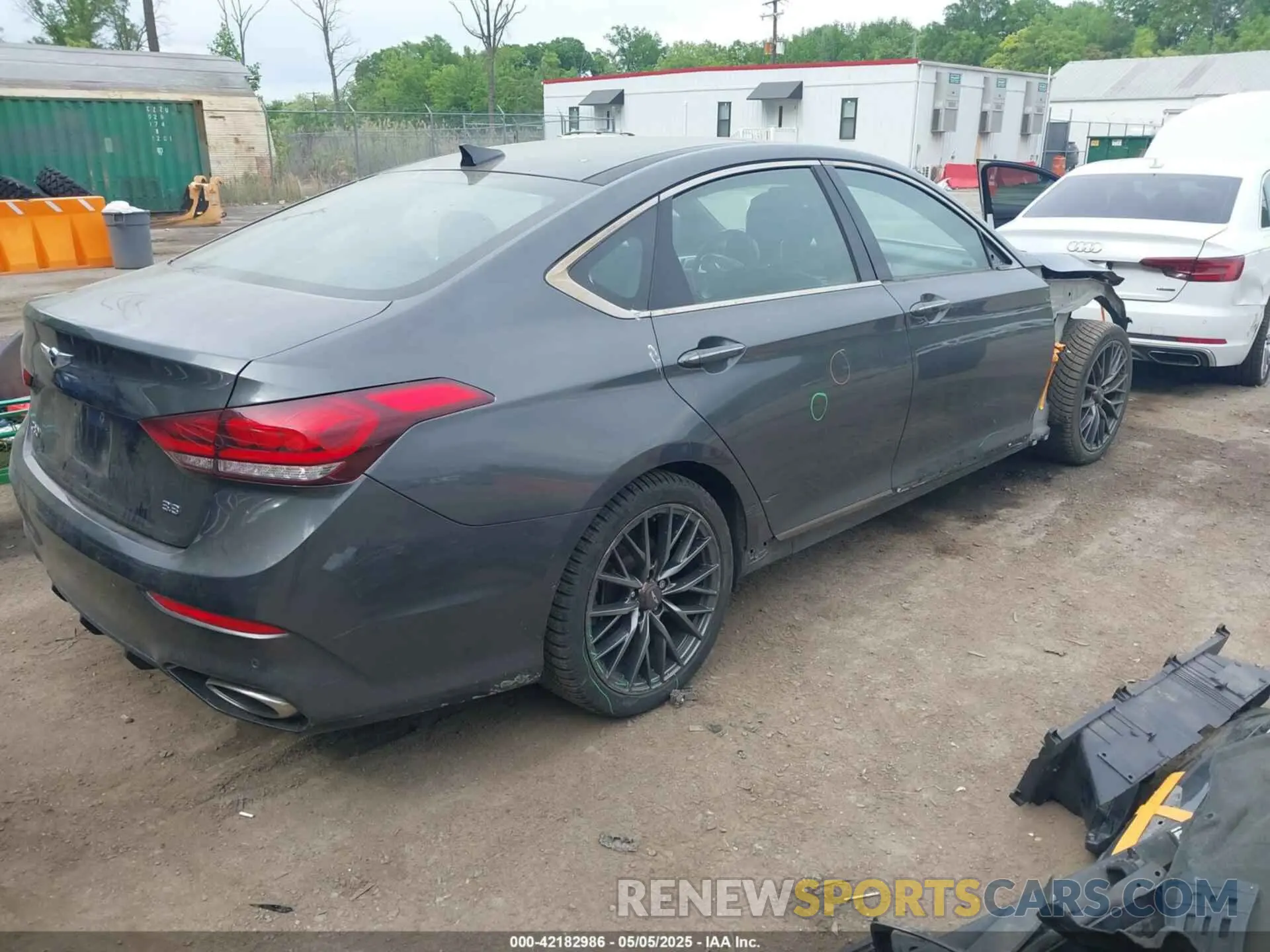 4 fotografías del automóvil dañado KMHGN4JE1KU287647 GENESIS G80 2019