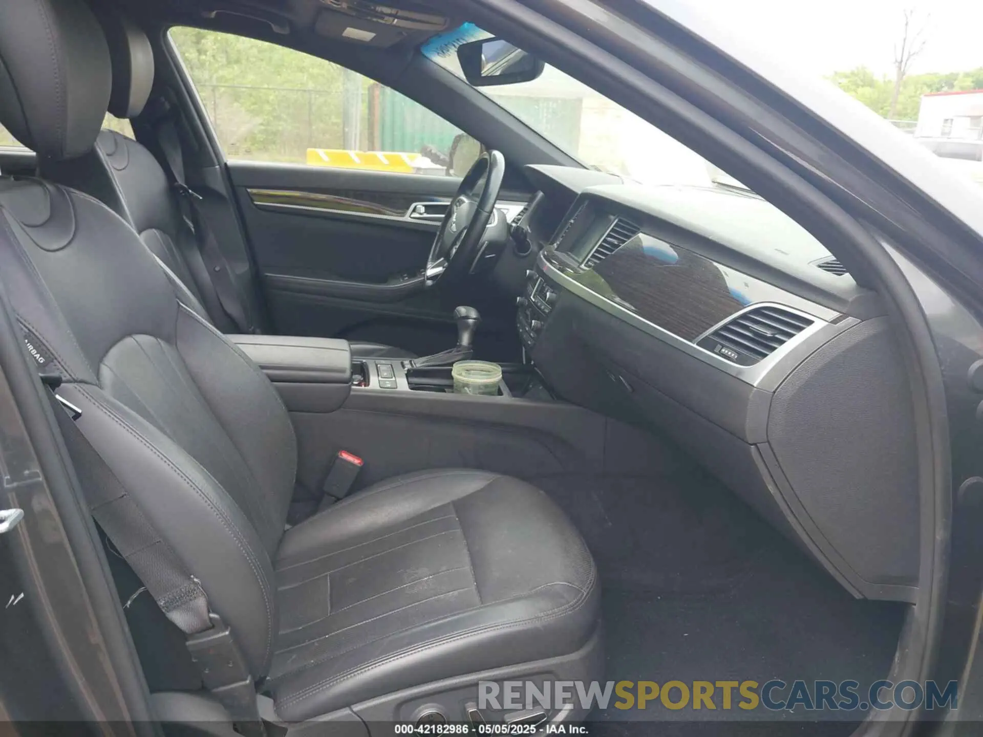 5 fotografías del automóvil dañado KMHGN4JE1KU287647 GENESIS G80 2019