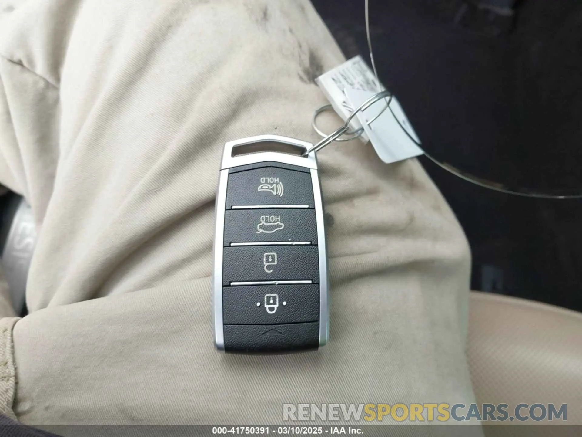 11 fotografías del automóvil dañado KMHGN4JE2KU299404 GENESIS G80 2019