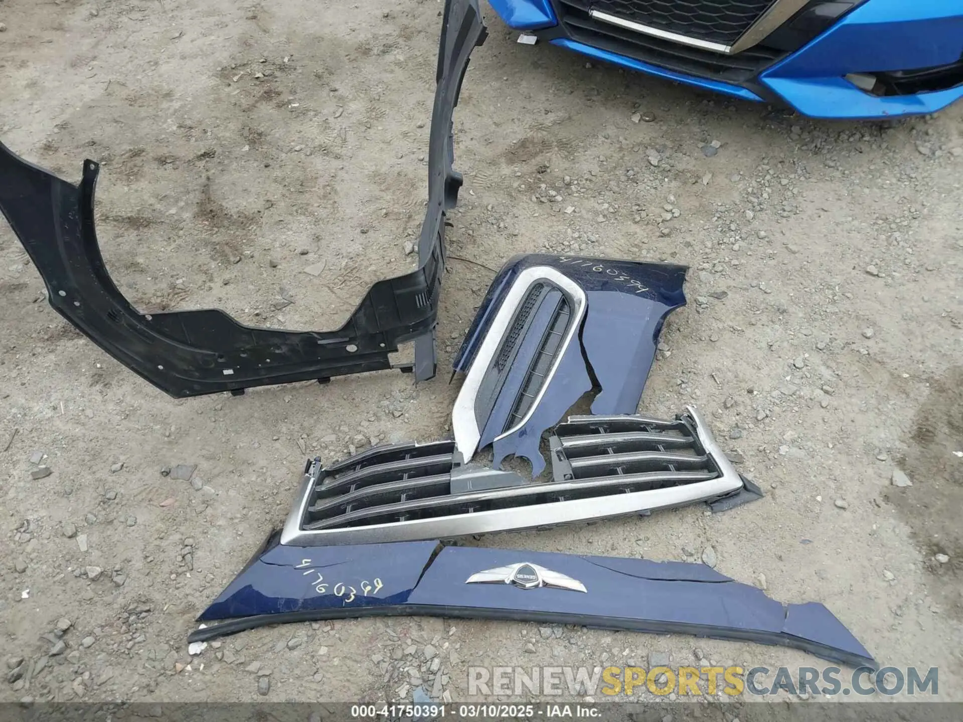 12 fotografías del automóvil dañado KMHGN4JE2KU299404 GENESIS G80 2019