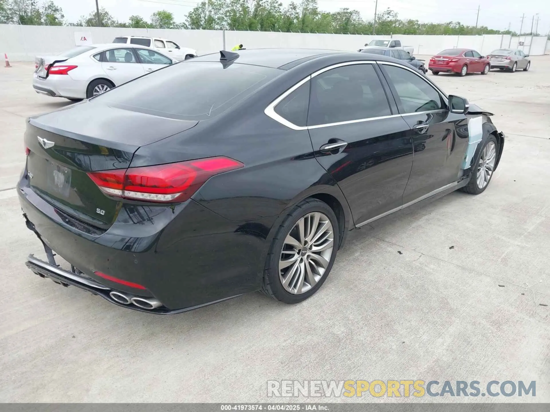 4 fotografías del automóvil dañado KMHGN4JF4KU291345 GENESIS G80 2019