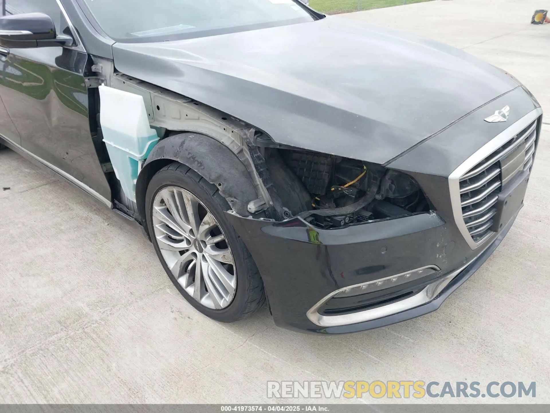 6 fotografías del automóvil dañado KMHGN4JF4KU291345 GENESIS G80 2019