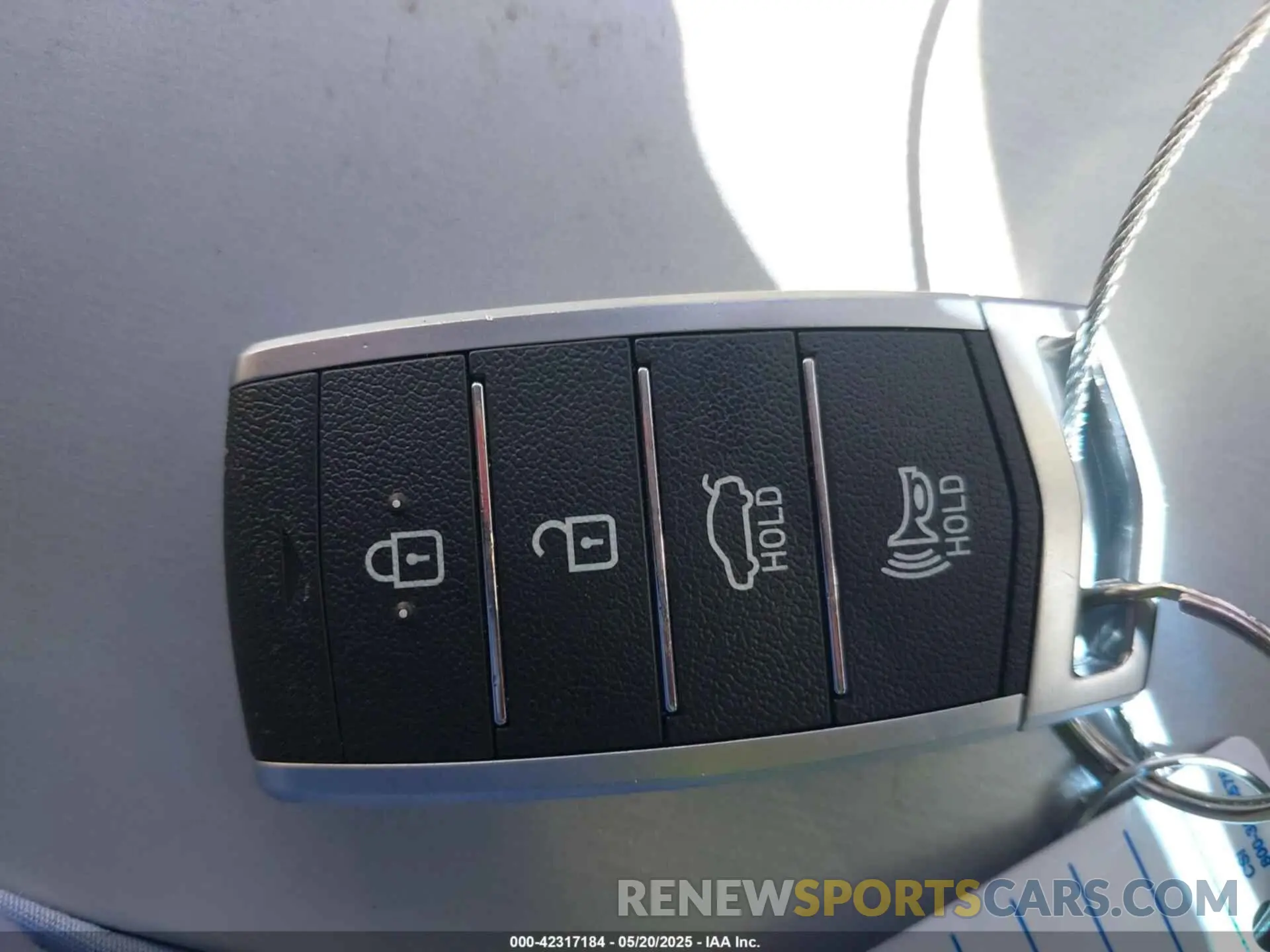 11 fotografías del automóvil dañado KMTFN4JB5KU326120 GENESIS G80 2019