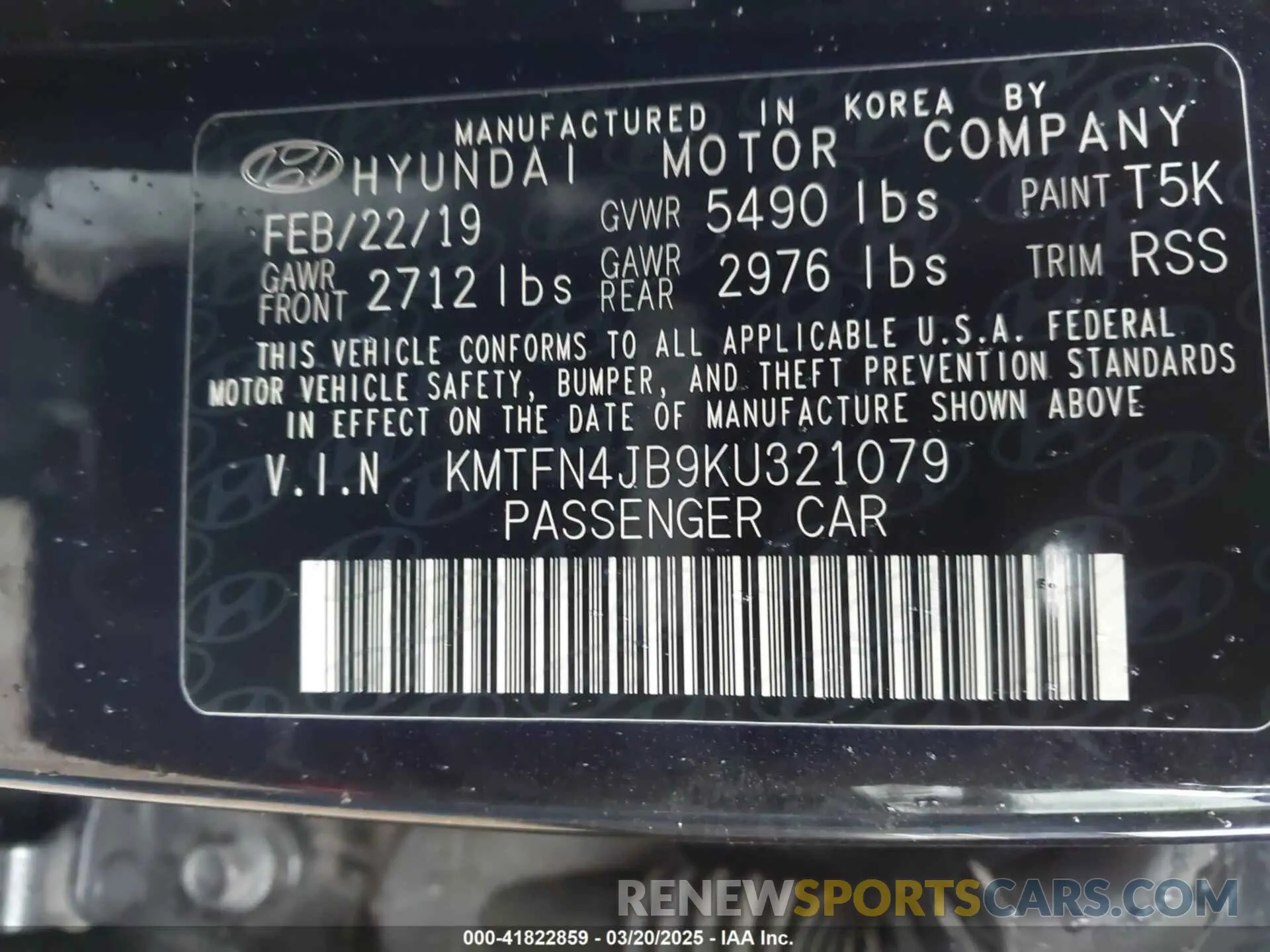 9 fotografías del automóvil dañado KMTFN4JB9KU321079 GENESIS G80 2019