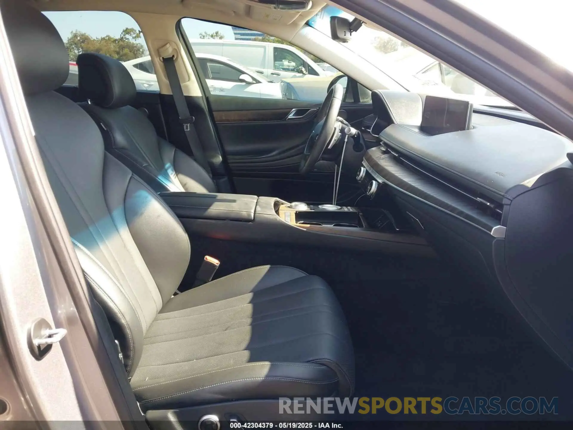 5 fotografías del automóvil dañado KMTGB4SC7MU046660 GENESIS G80 2021