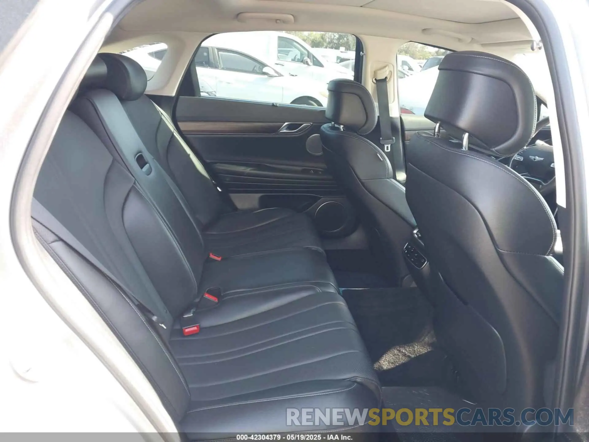8 fotografías del automóvil dañado KMTGB4SC7MU046660 GENESIS G80 2021