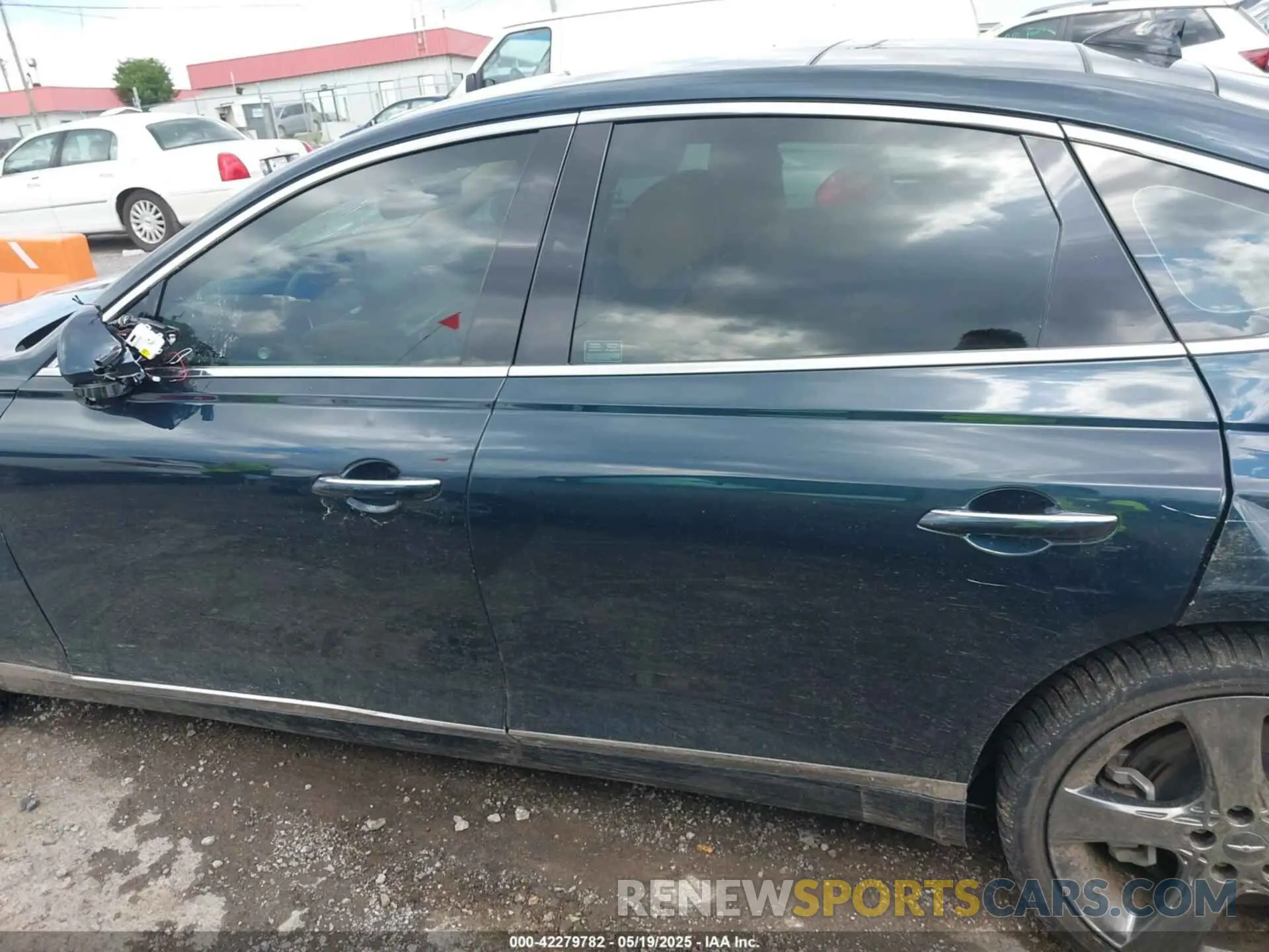 15 fotografías del automóvil dañado KMTGC4SD0MU081577 GENESIS G80 2021