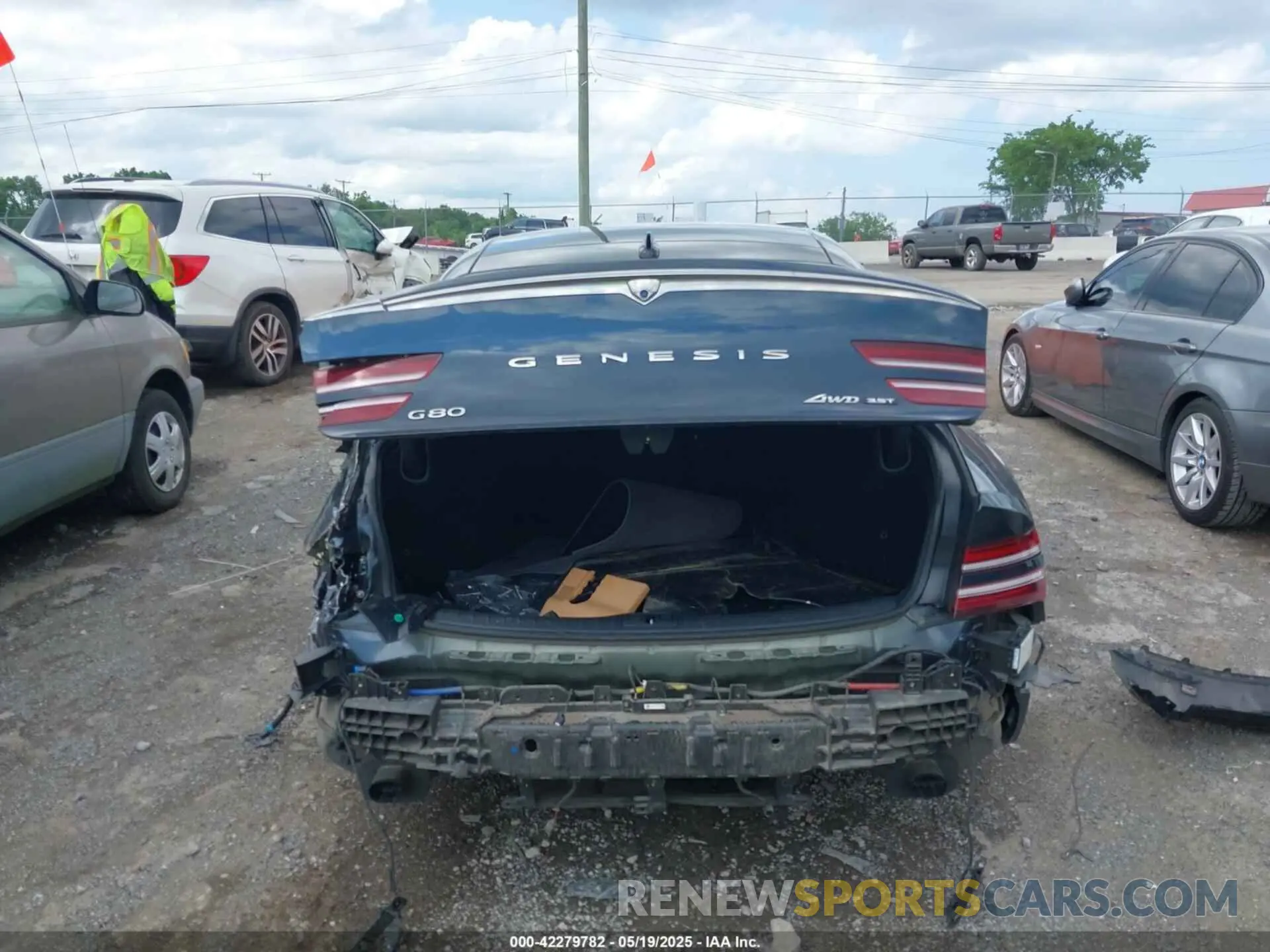 17 fotografías del automóvil dañado KMTGC4SD0MU081577 GENESIS G80 2021