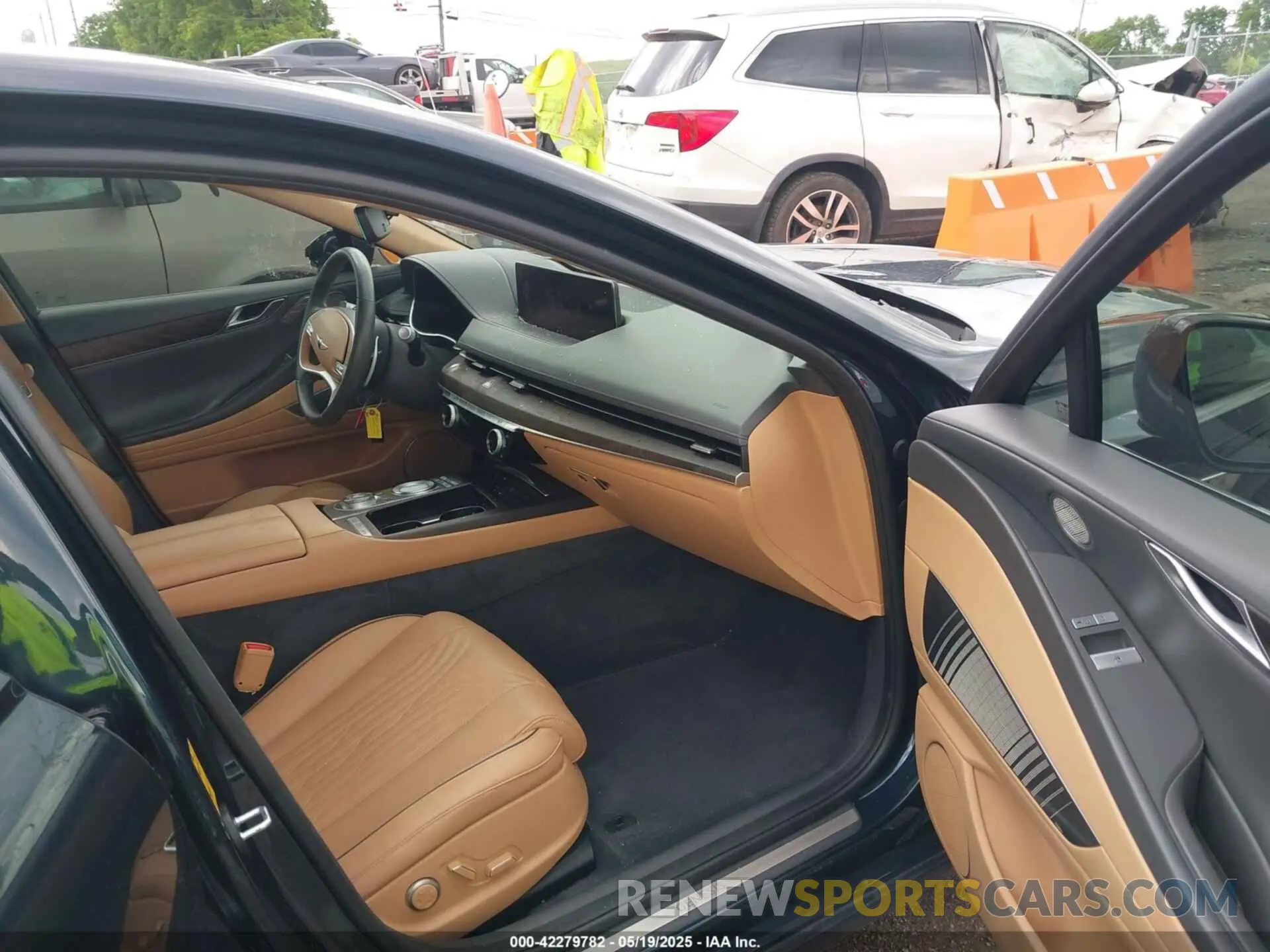 5 fotografías del automóvil dañado KMTGC4SD0MU081577 GENESIS G80 2021