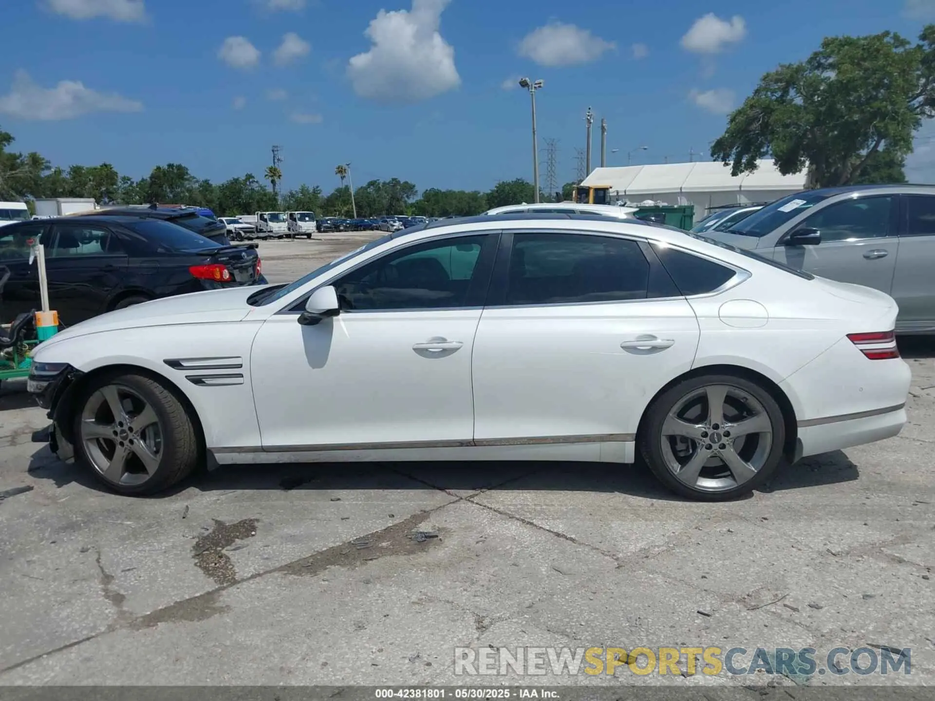14 fotografías del automóvil dañado KMTGC4SD3MU088300 GENESIS G80 2021
