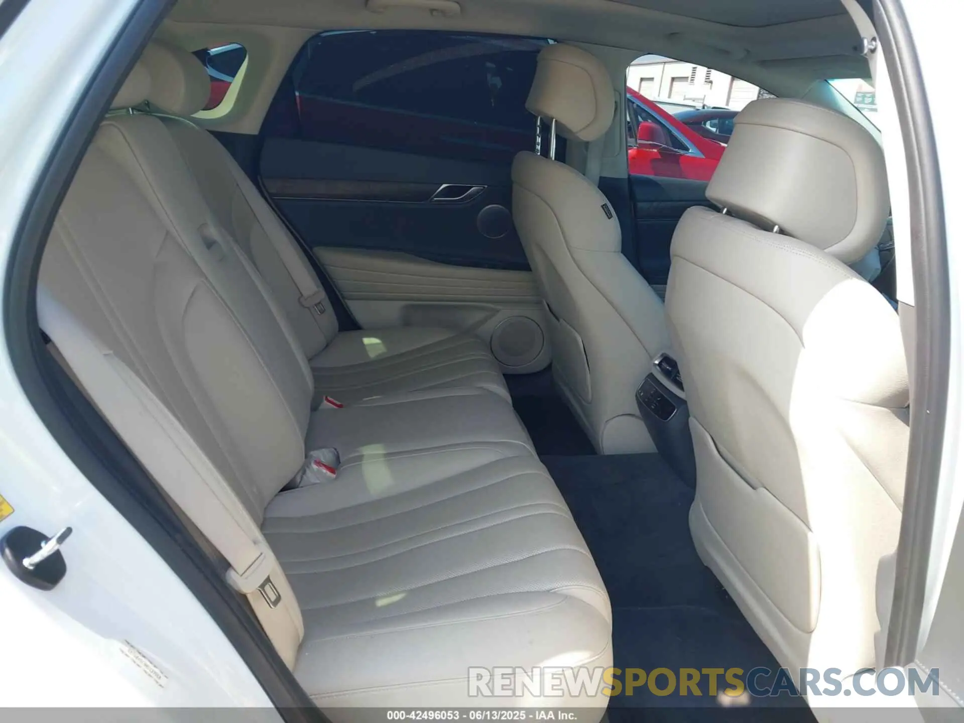 8 fotografías del automóvil dañado KMTGB4SC9NU137558 GENESIS G80 2022