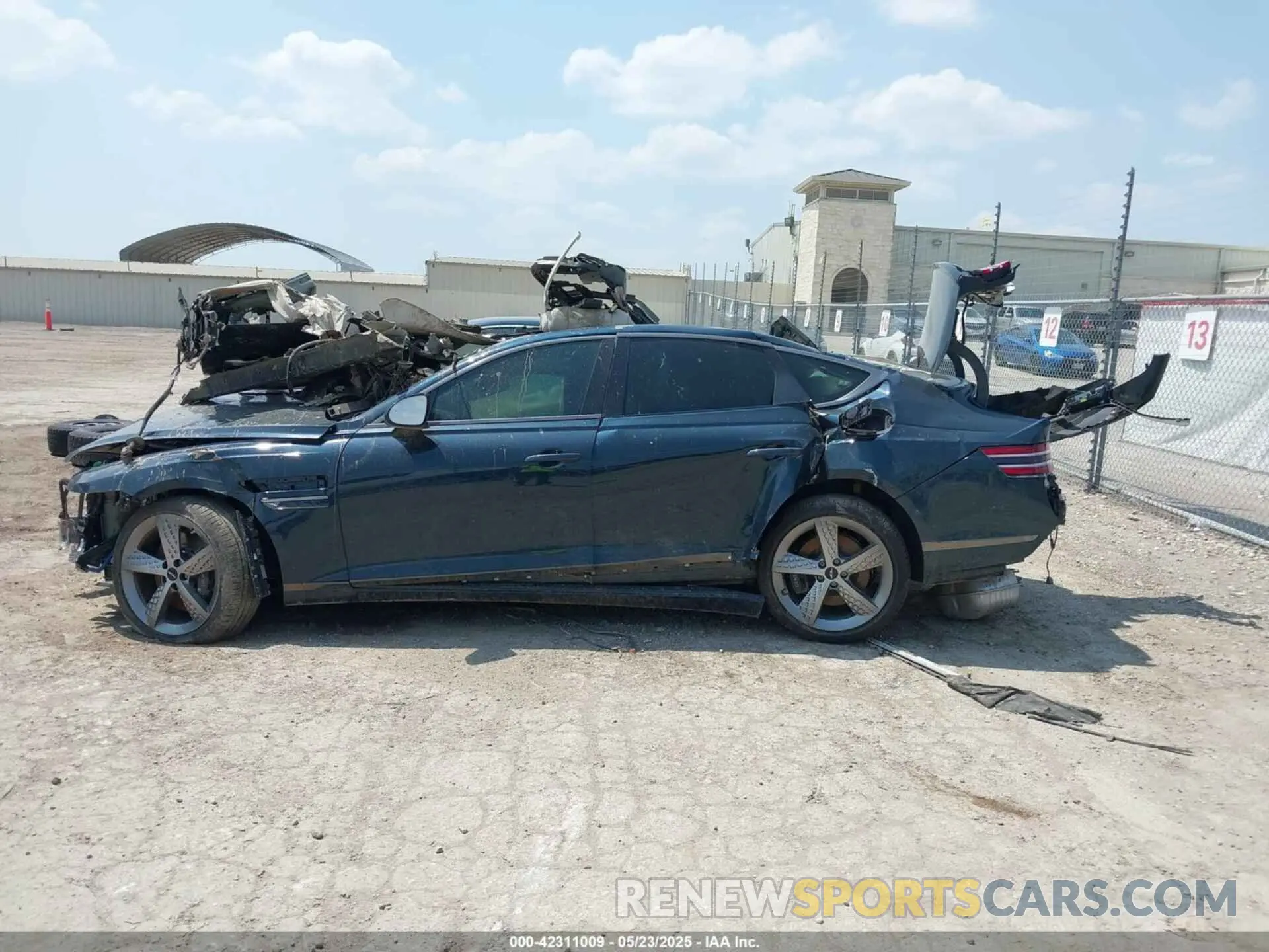 13 fotografías del automóvil dañado KMTGG4SD2SU286304 GENESIS G80 2025