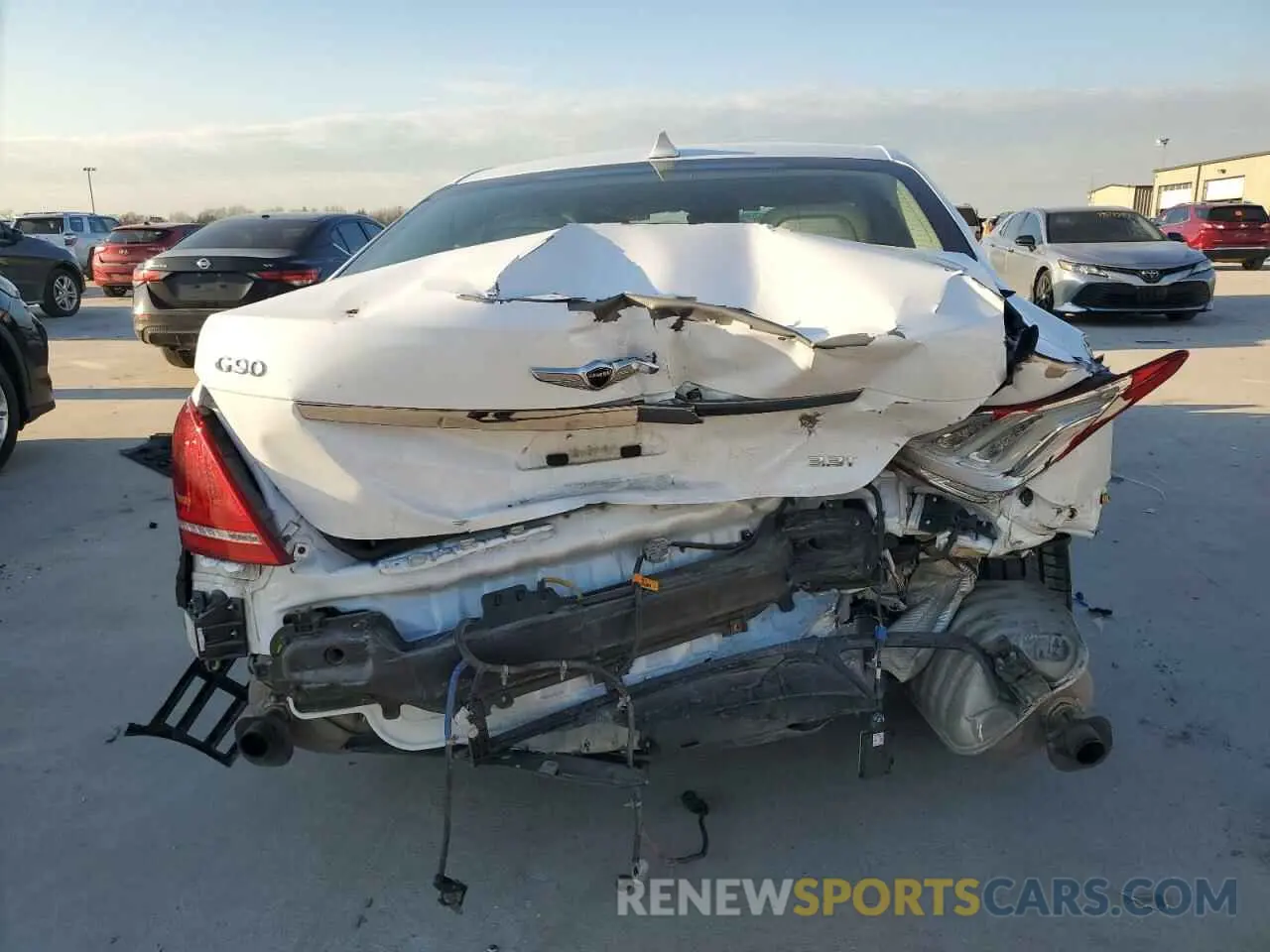 6 fotografías del automóvil dañado KMHG34JA2KU053343 GENESIS G90 2019