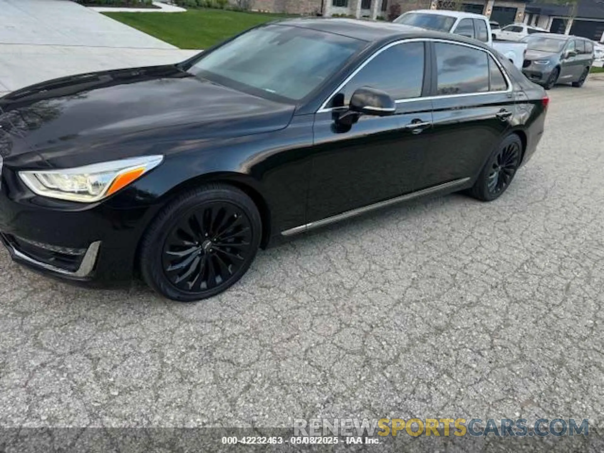 12 fotografías del automóvil dañado KMHG54JH9KU053279 GENESIS G90 2019