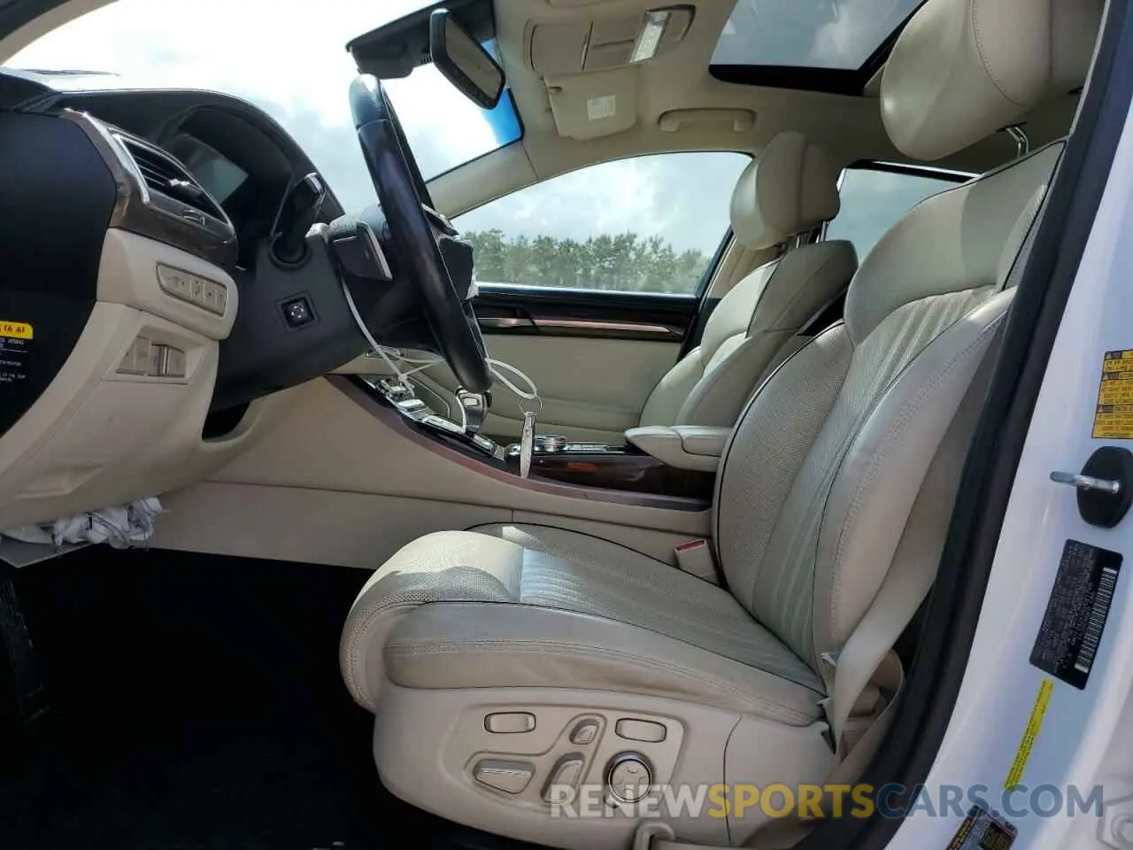 7 fotografías del automóvil dañado KMTF34JA6KU061768 GENESIS G90 2019