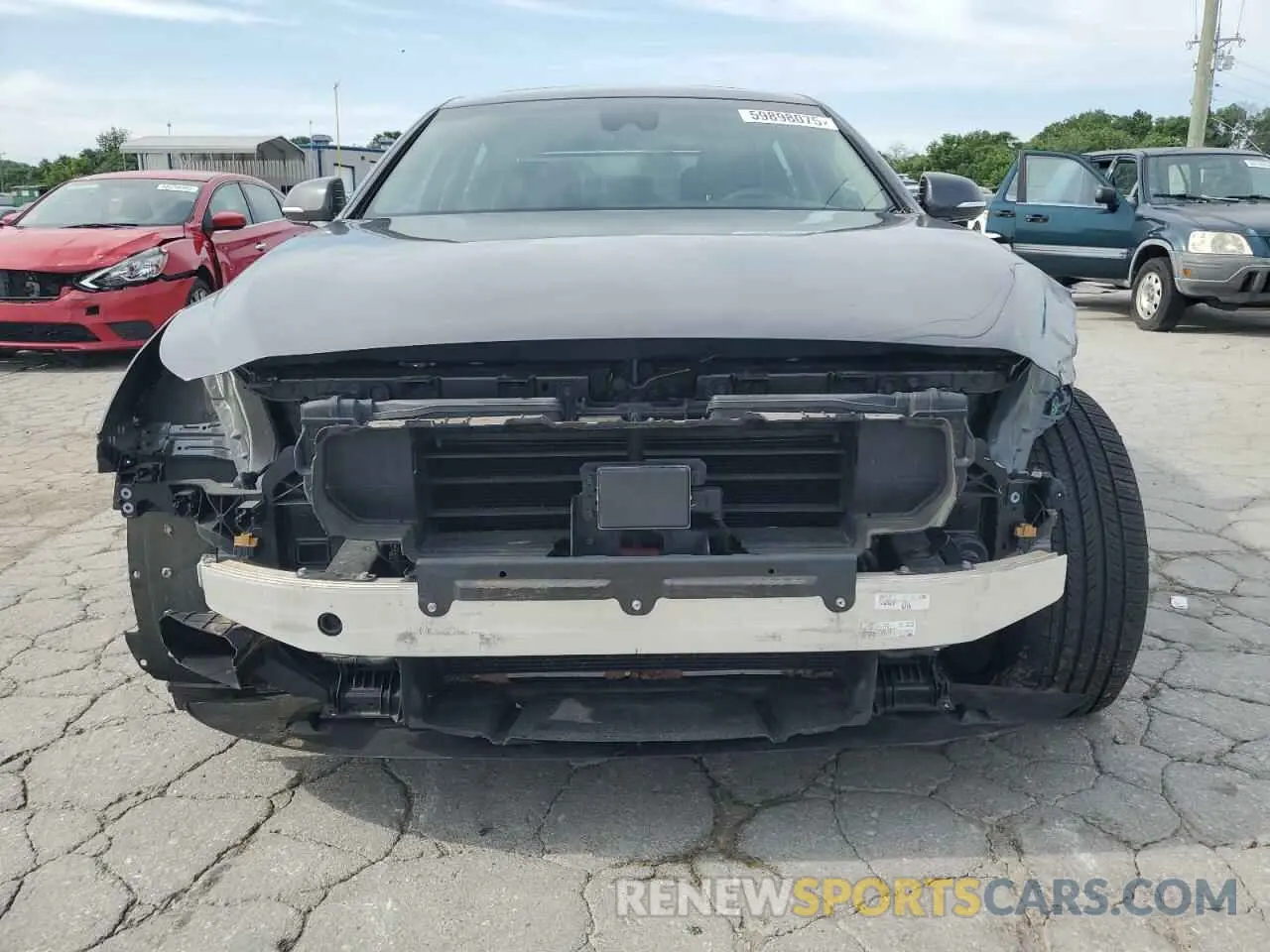 5 fotografías del automóvil dañado KMTF54JH2KU064030 GENESIS G90 2019