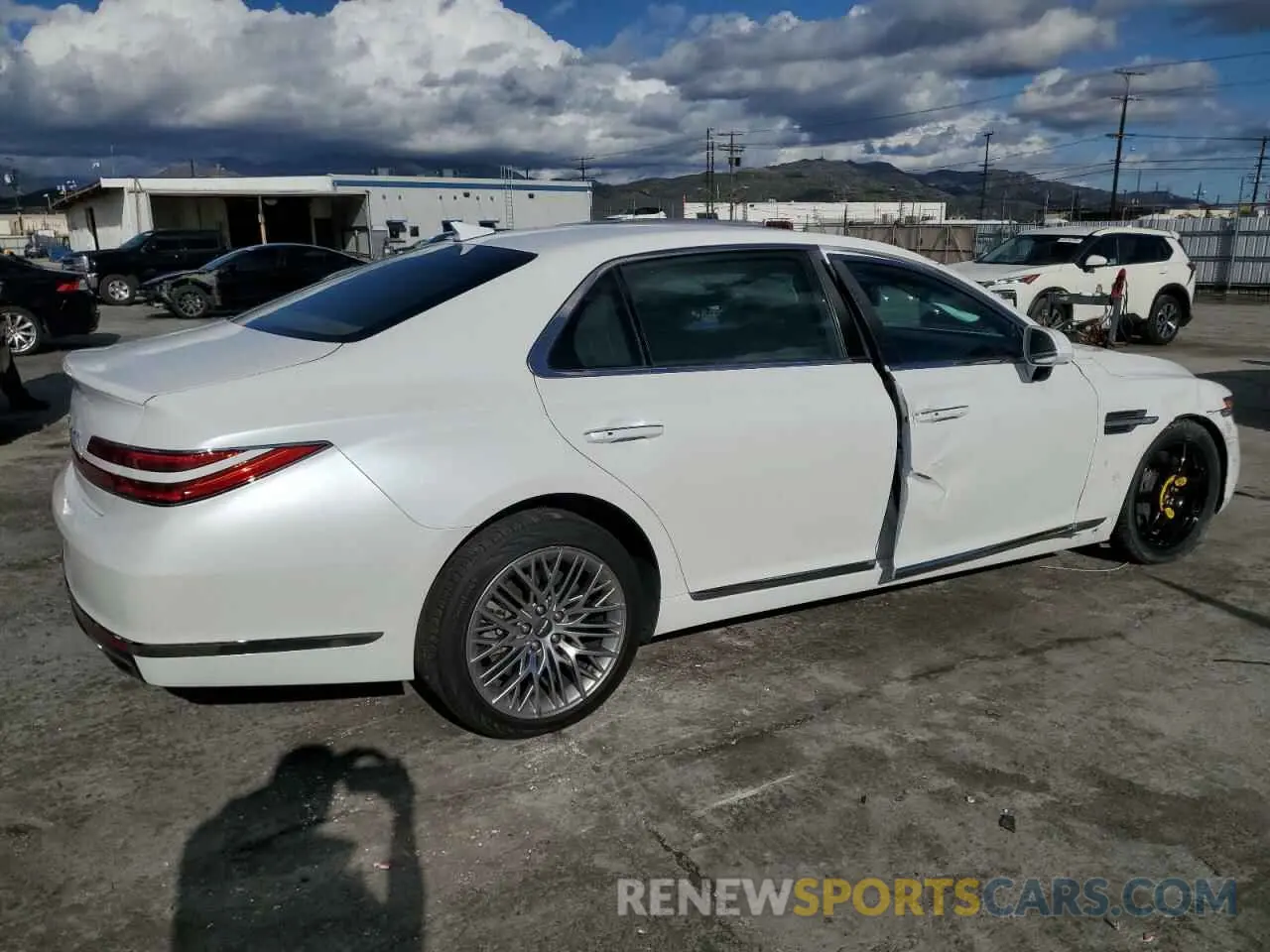 3 fotografías del automóvil dañado KMTF34PA0NU092980 GENESIS G90 2022
