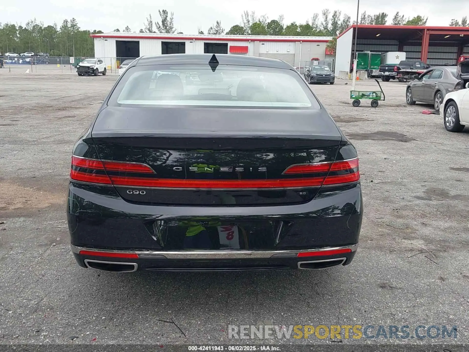 17 fotografías del automóvil dañado KMTF54PH6NU096409 GENESIS G90 2022