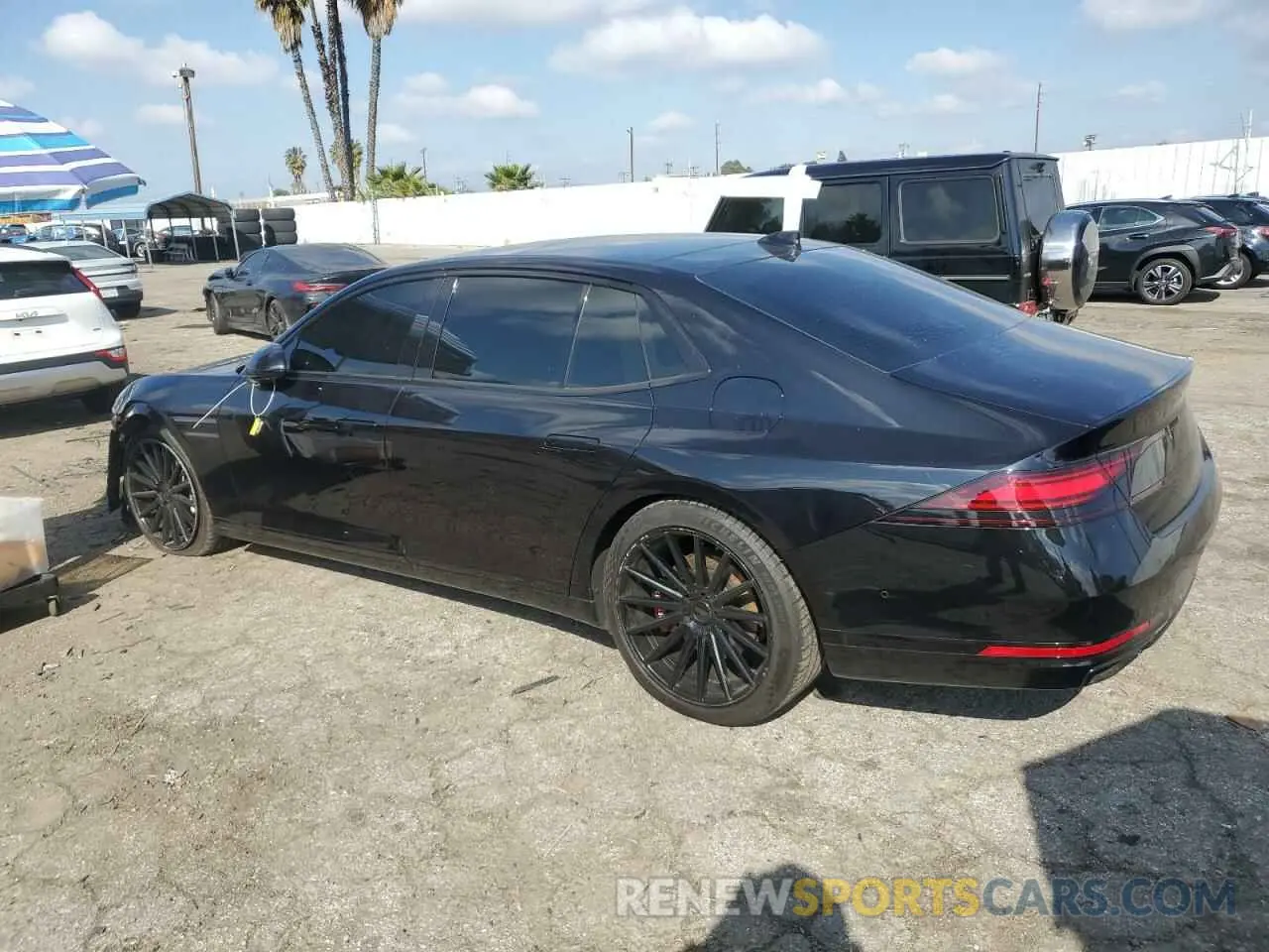 2 fotografías del automóvil dañado KMTFB4SD9PU008162 GENESIS G90 2023