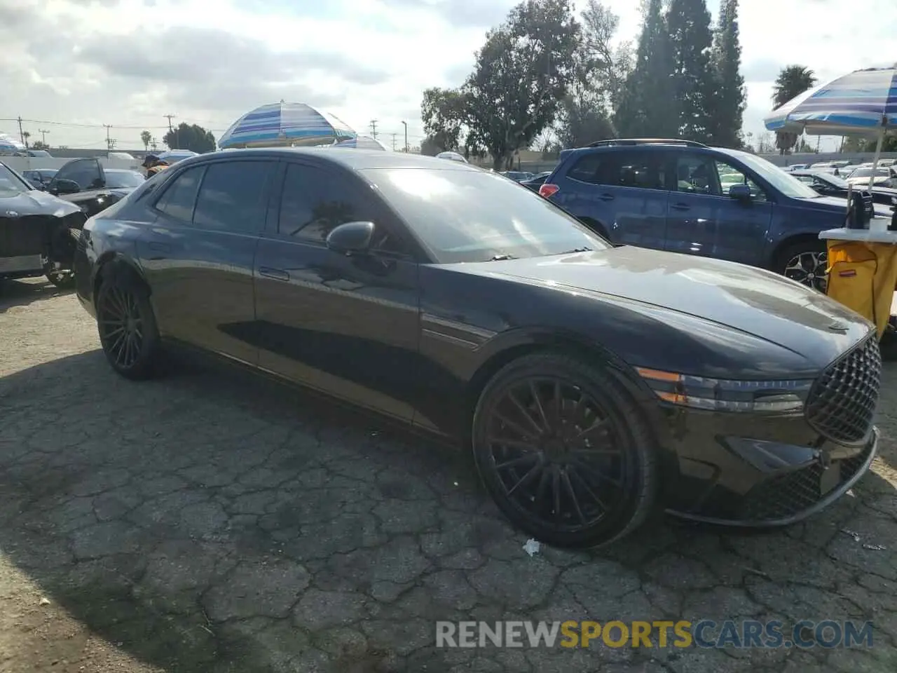 4 fotografías del automóvil dañado KMTFB4SD9PU008162 GENESIS G90 2023