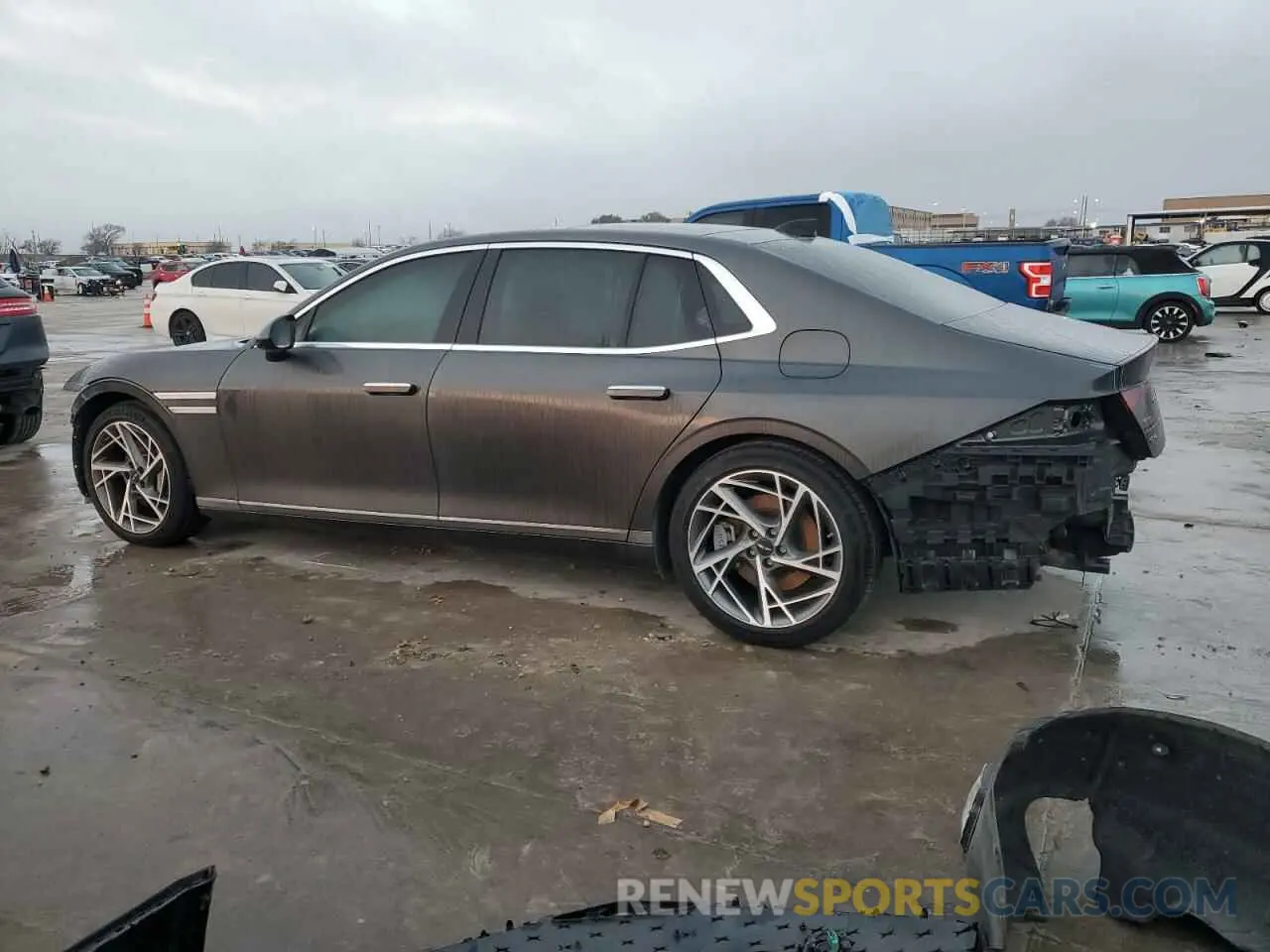 2 fotografías del automóvil dañado KMTFB4SDXPU011121 GENESIS G90 2023