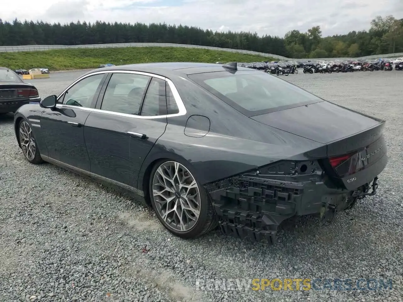2 fotografías del automóvil dañado KMTFC4SD1PU012851 GENESIS G90 2023